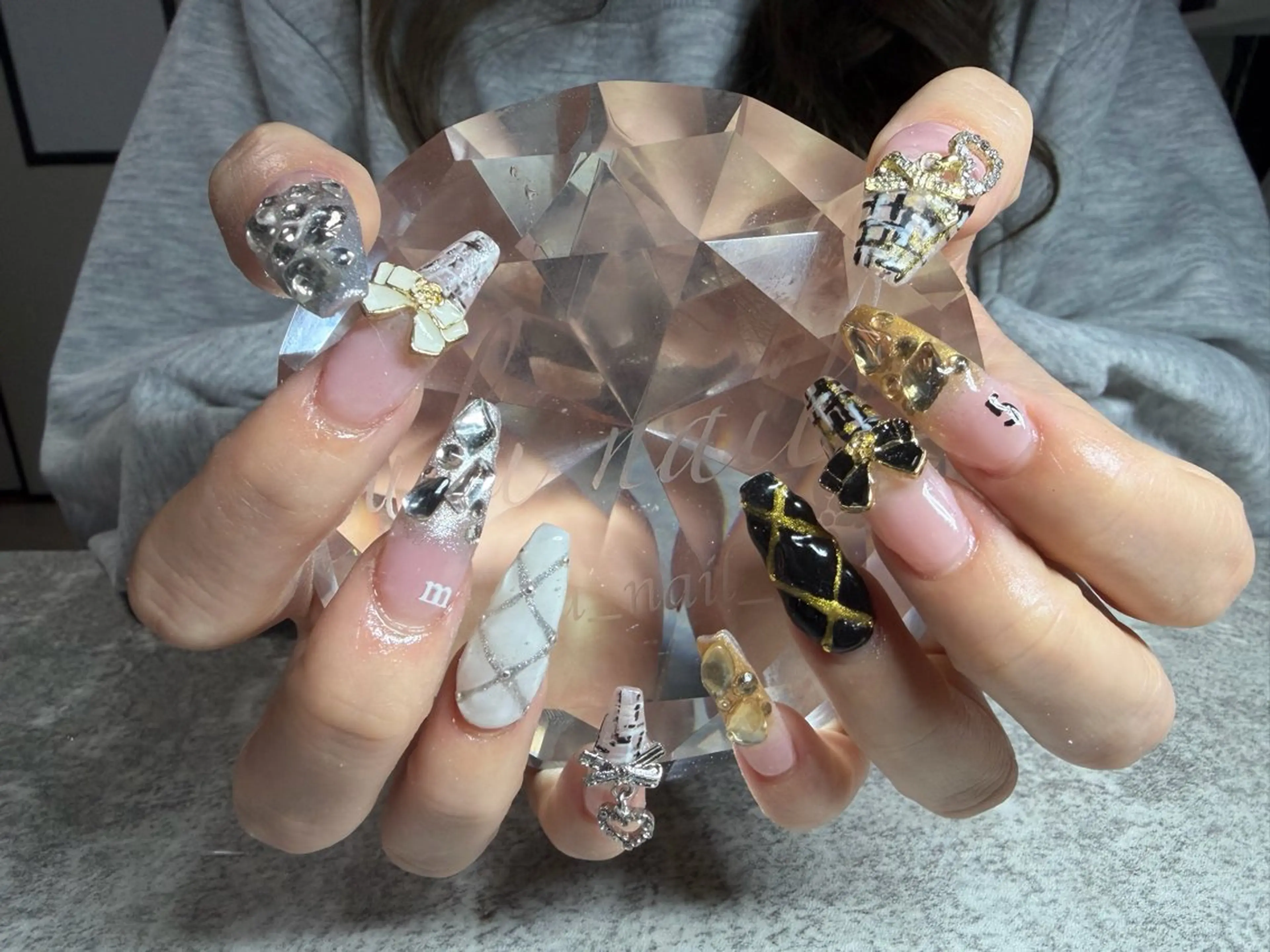 ネイル 持ち込み ネイルチップ 佐野 愛美のネイルデザイン