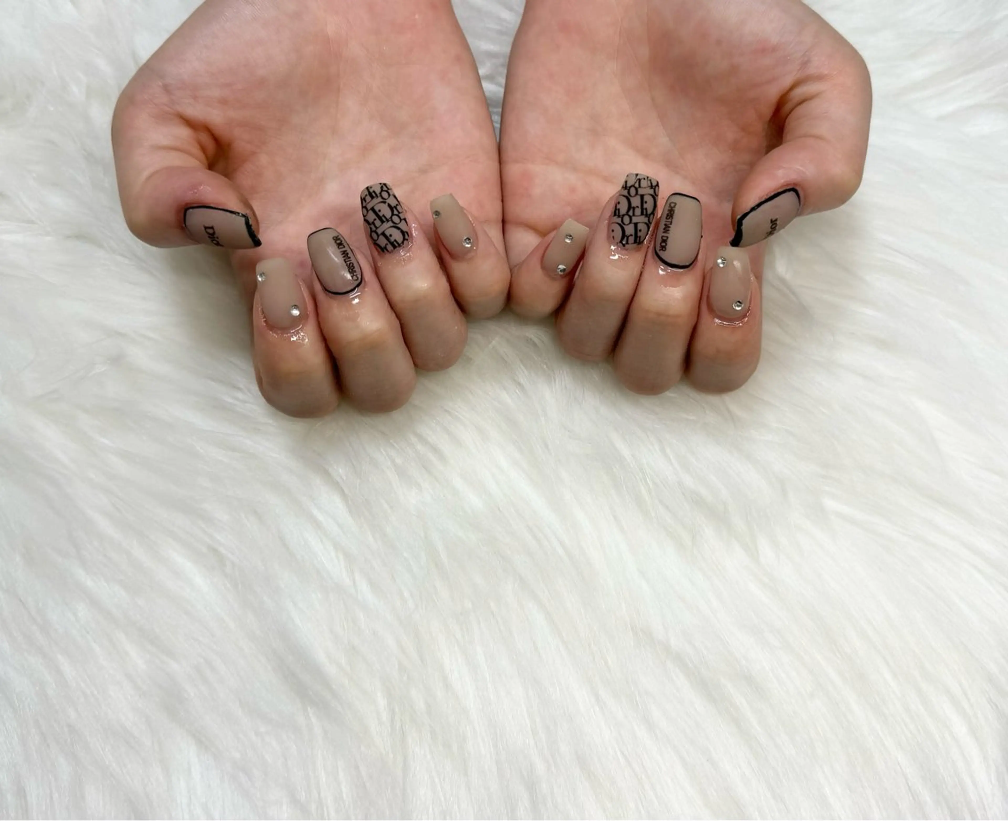 ネイル nailsalon R.のネイルデザイン