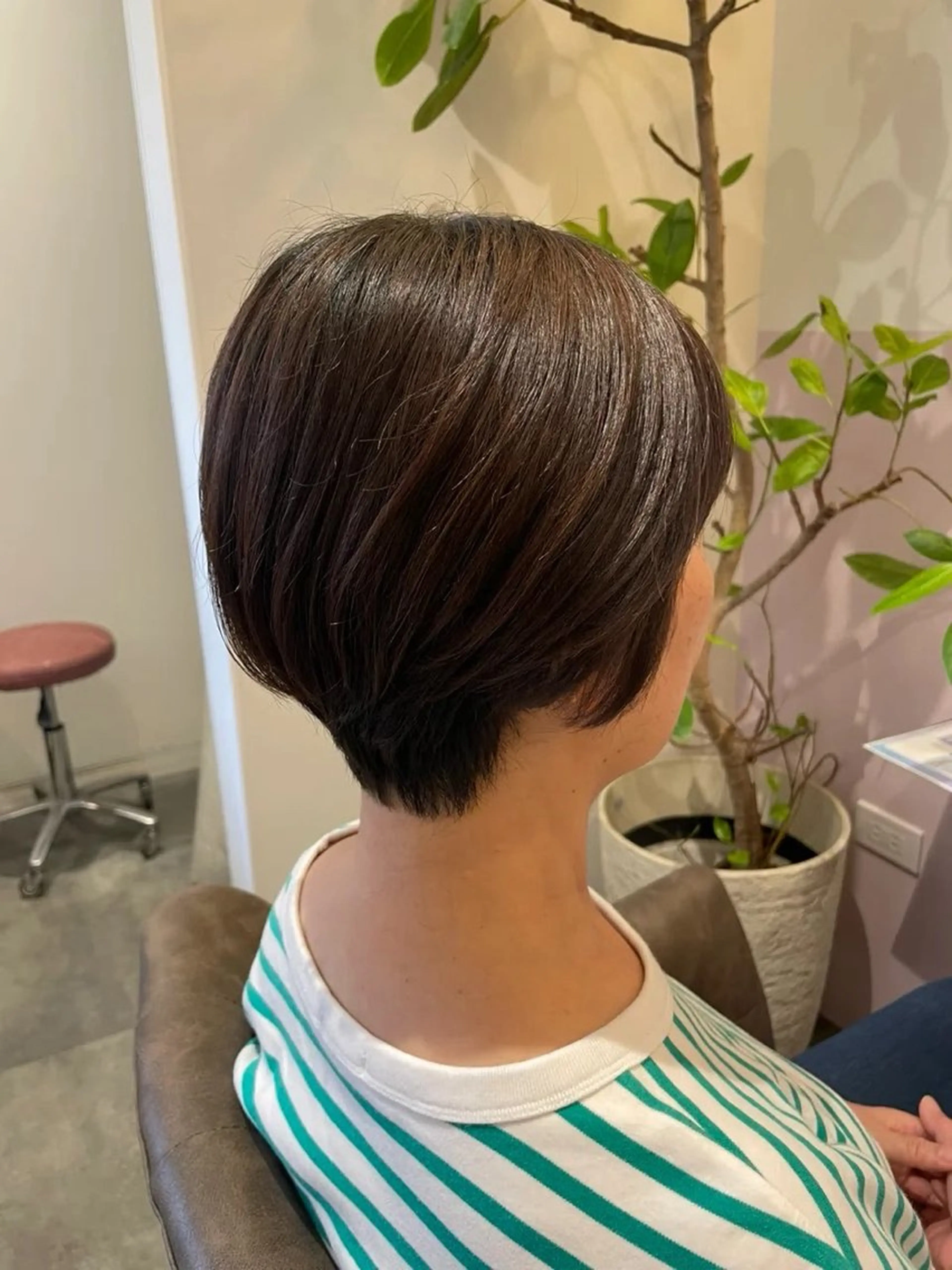 ショート 中尾 真菜のヘアスタイル