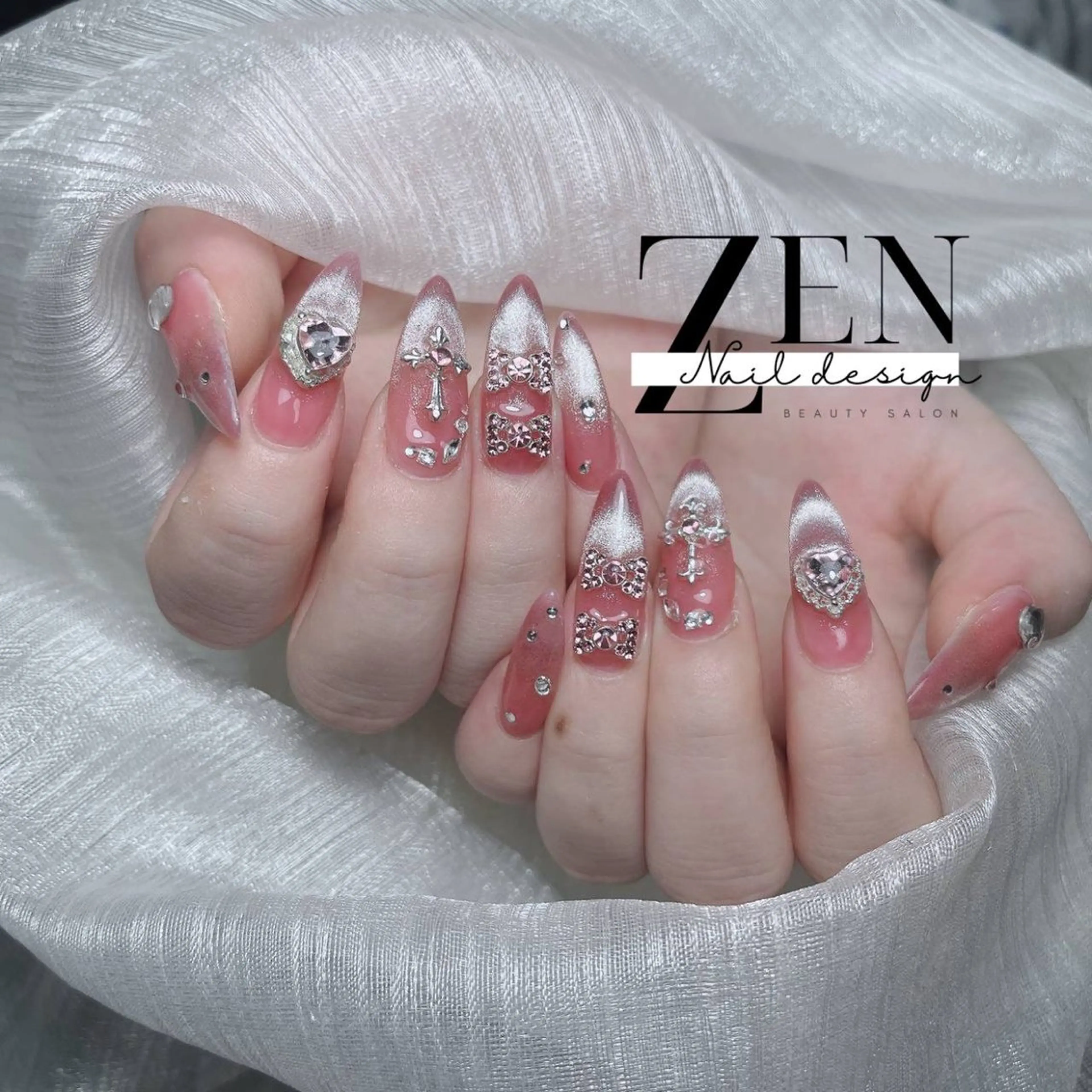 ネイル 持ち込み スカルプネイル ネイルチップ ハンドネイル Zen Nail Design 池袋のネイルデザイン
