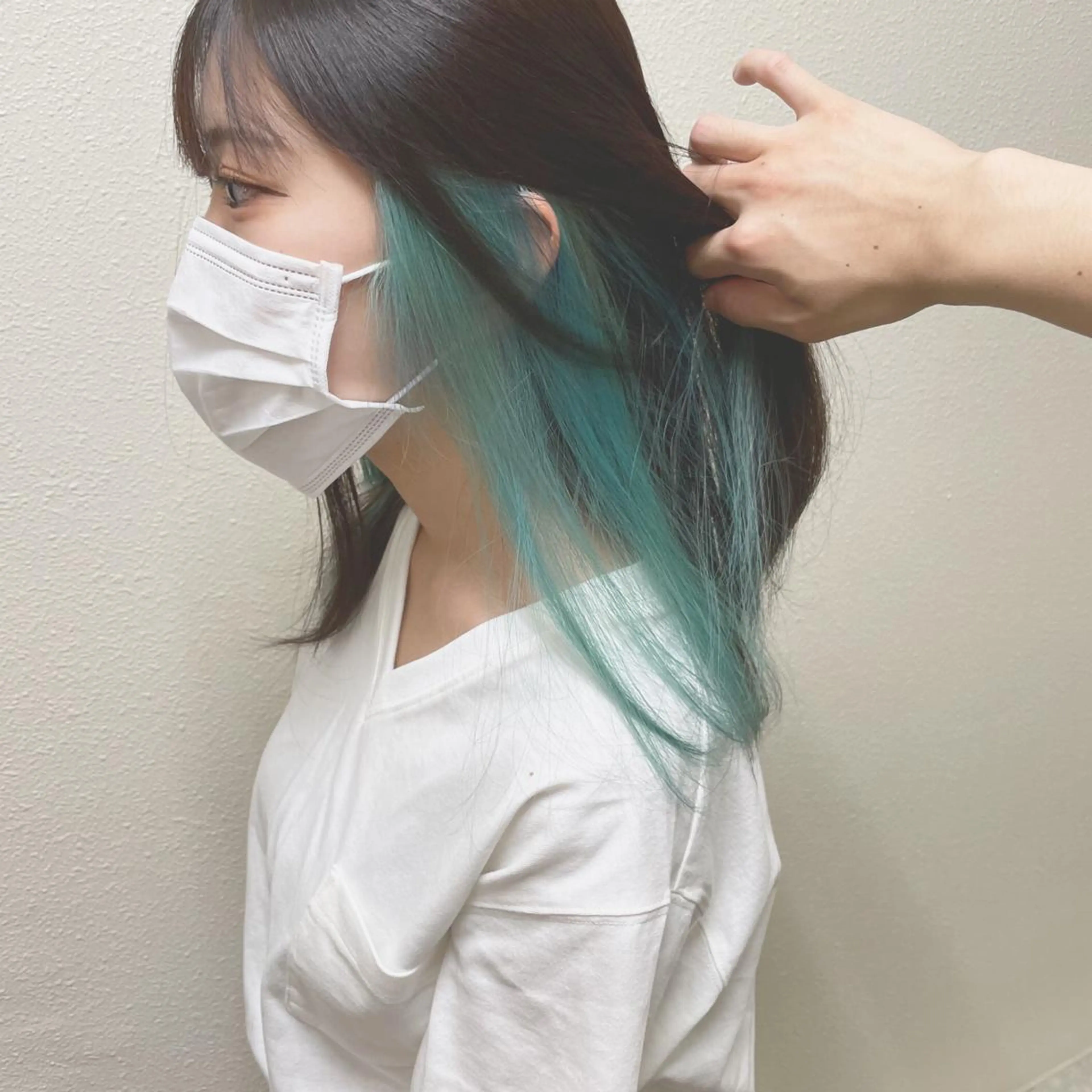ミディアム カラー パーマ ヘアアレンジ メンズ キッズ ネイル マツエク・マツパ メンズバレイヤージュ メンズブリーチ メンズハイライト メンズインナーカラー メンズ韓国風 切りっぱなしヘアボブ ミディアムヘアRYOのヘアスタイル
