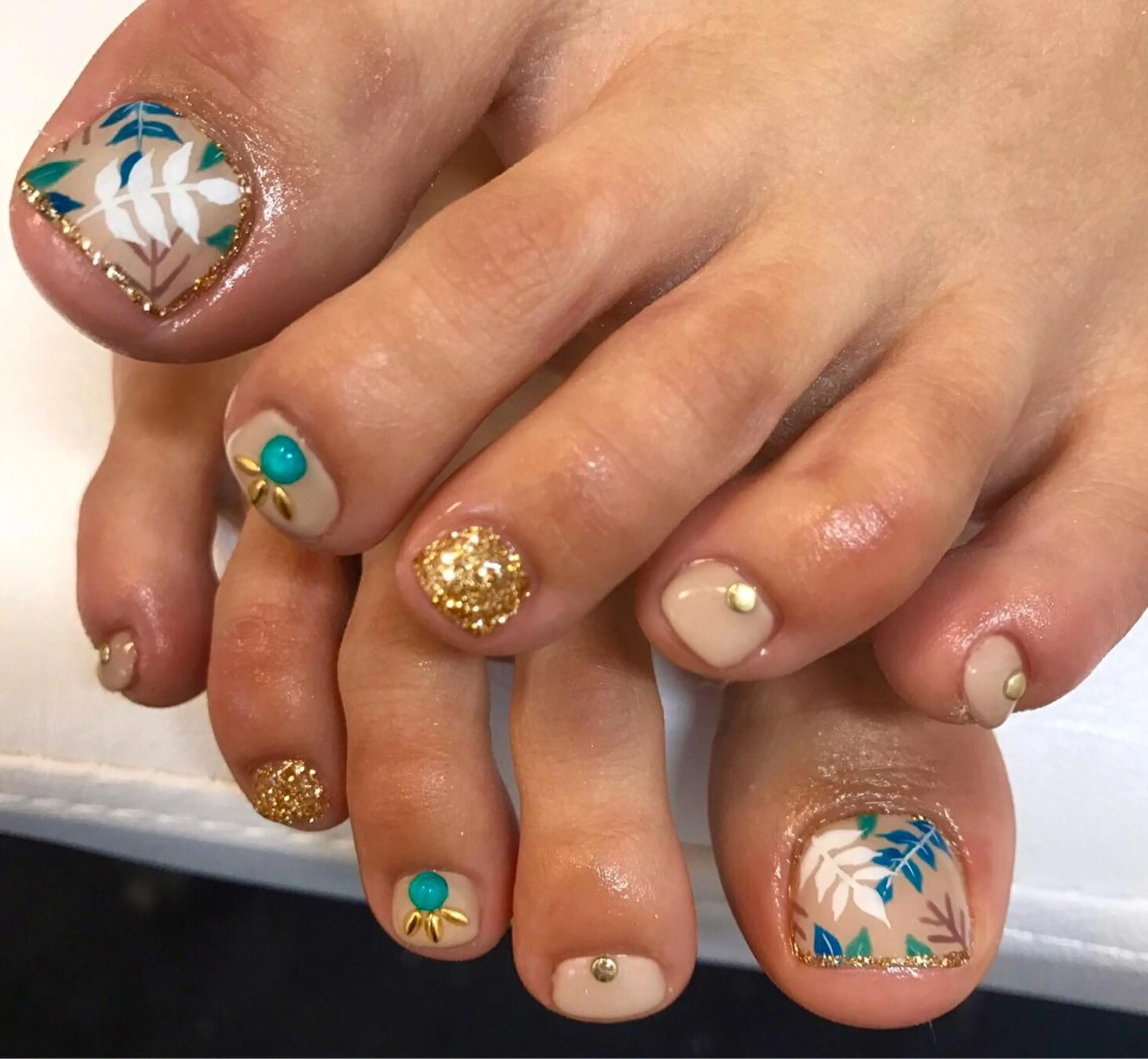 ネイル ヴィプラス所属・和田 さやのネイルデザイン