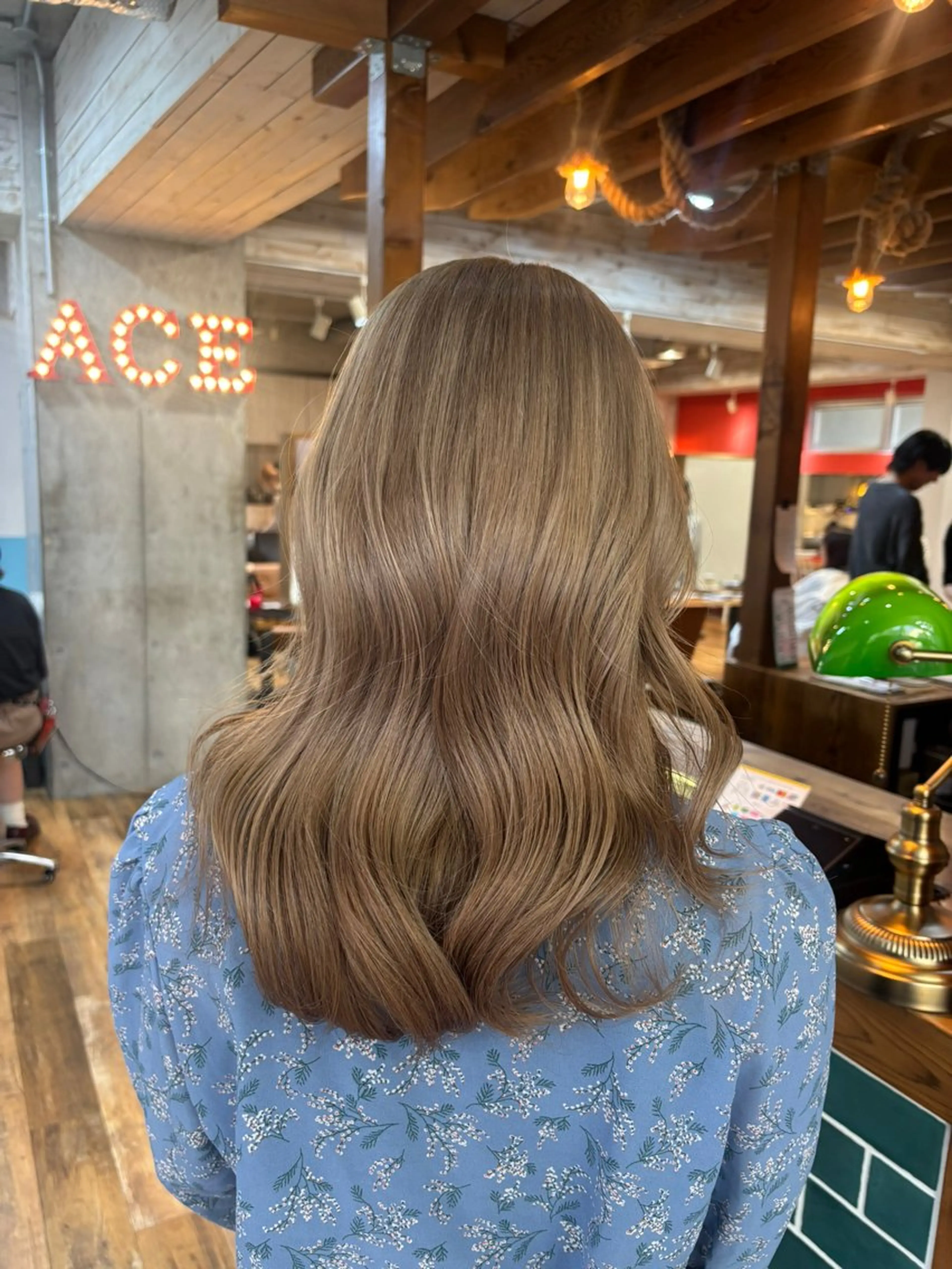 セミロング 横浜/うる艶/透明感 KOTOMI🎀🤍のヘアスタイル