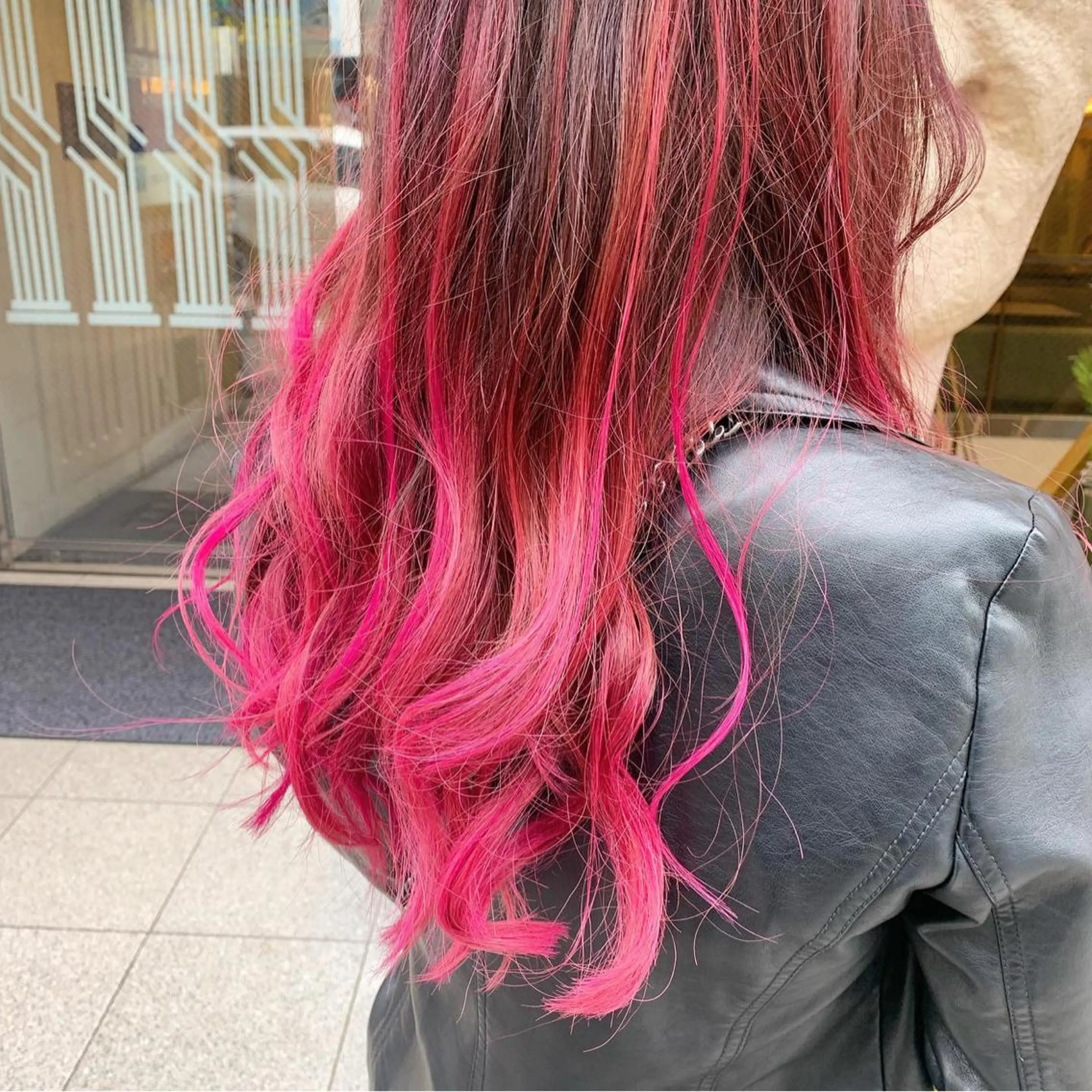 セミロング カラー ヘアアレンジ 🌸MAYU🌸 ハイトーン➕レイヤーのヘアスタイル