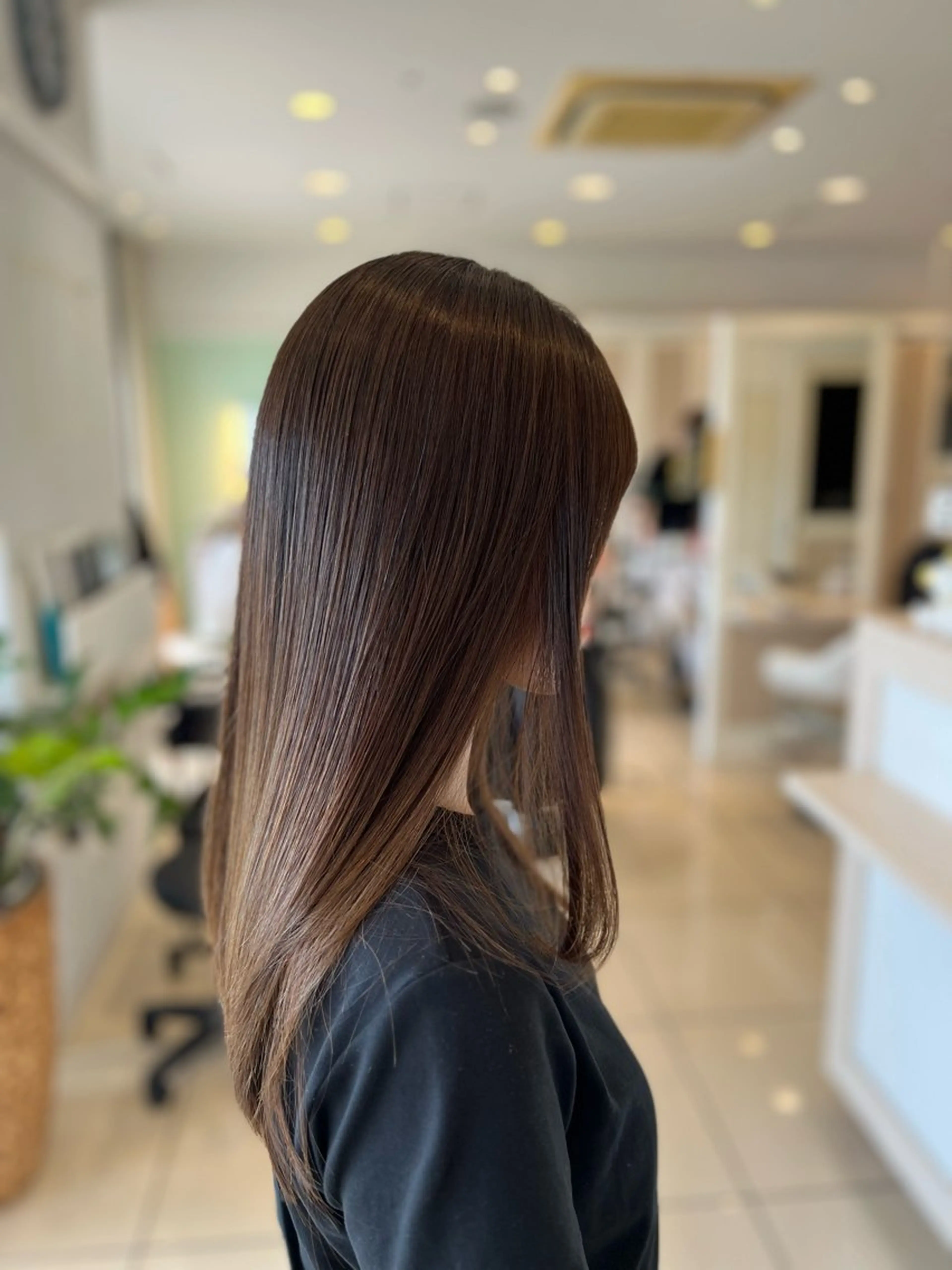 ロング カット ヘアカラー 縮毛矯正 トリートメント 金子 直樹のヘアスタイル