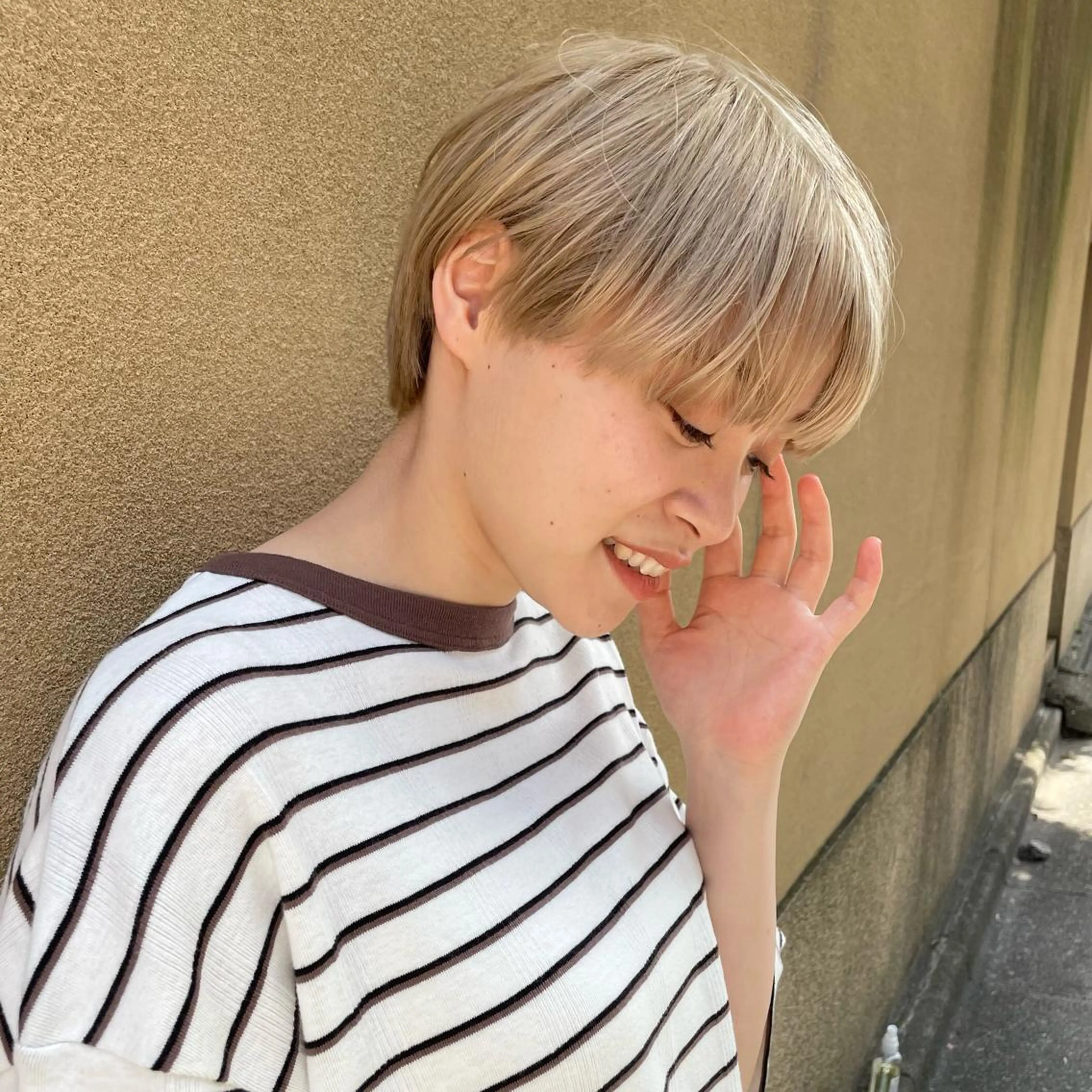 ショート カラー ベージュカラー ブリーチ ショートヘア ヘアカラー トリートメント ボブ/レイヤー/ケア パーマ/リュウタのヘアスタイル