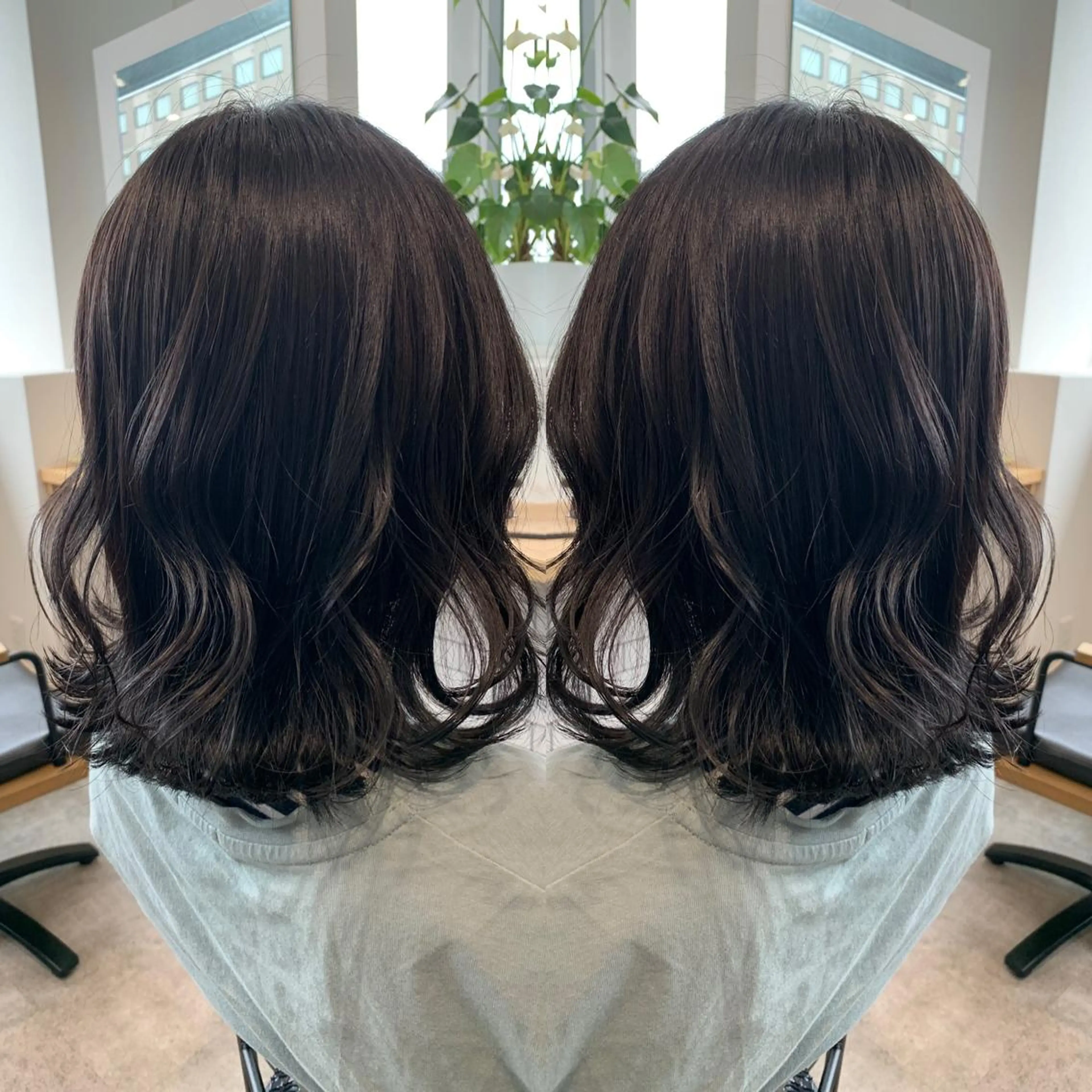 ミディアム カラー アッシュ バレイヤージュ ベージュカラー 黒髪 ブロンド レイヤーカット/ 艶カラー/RYOMAのヘアスタイル