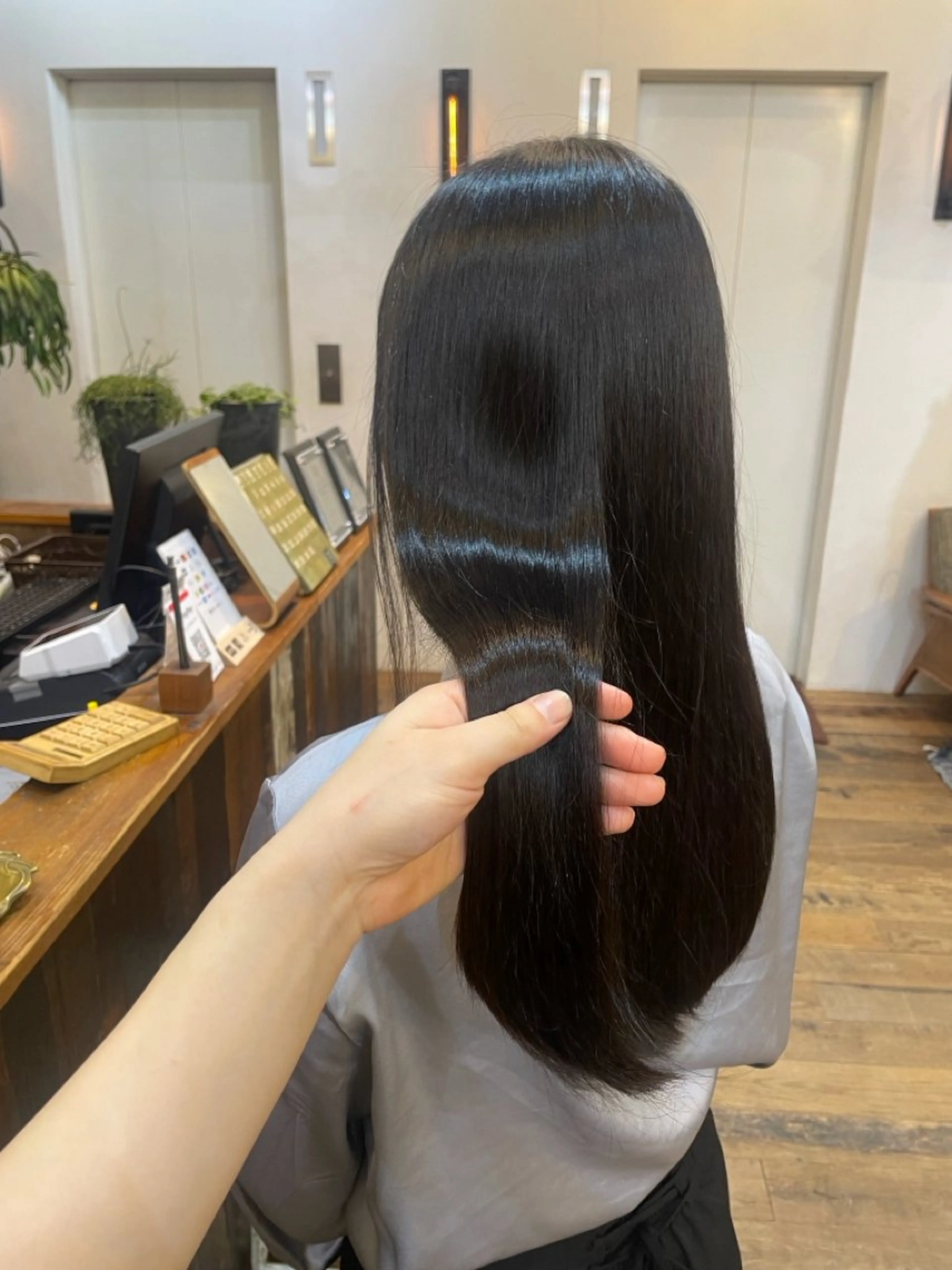 セミロング トリートメント 鈴木 蛍の眉毛・アイブロウイメージ