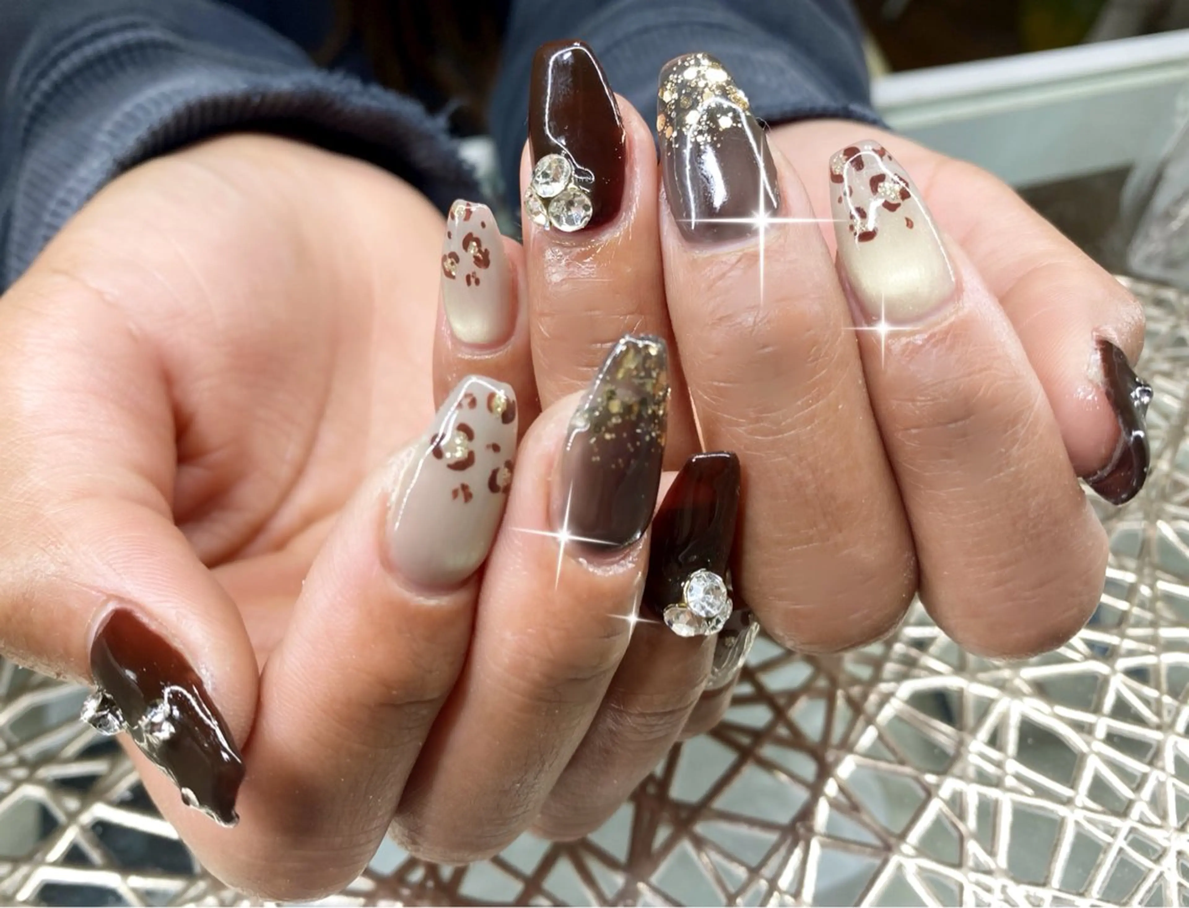 ネイル アニマル柄 マグネットネイル ハンドネイル ネイルサロン nail_upのネイルデザイン