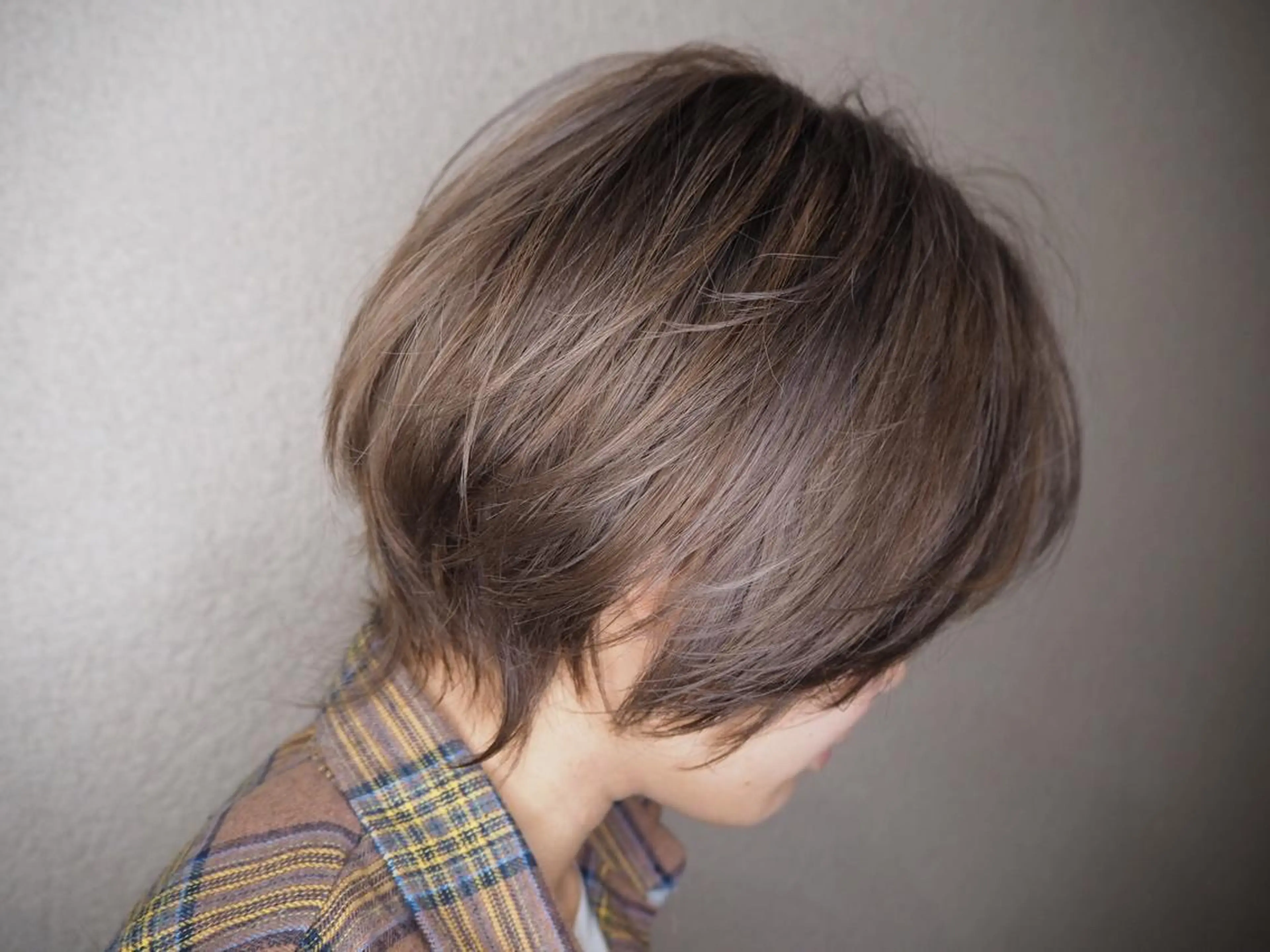 ショート カラー カット ヘアカラー トリートメント 菅村 勇亮のヘアスタイル