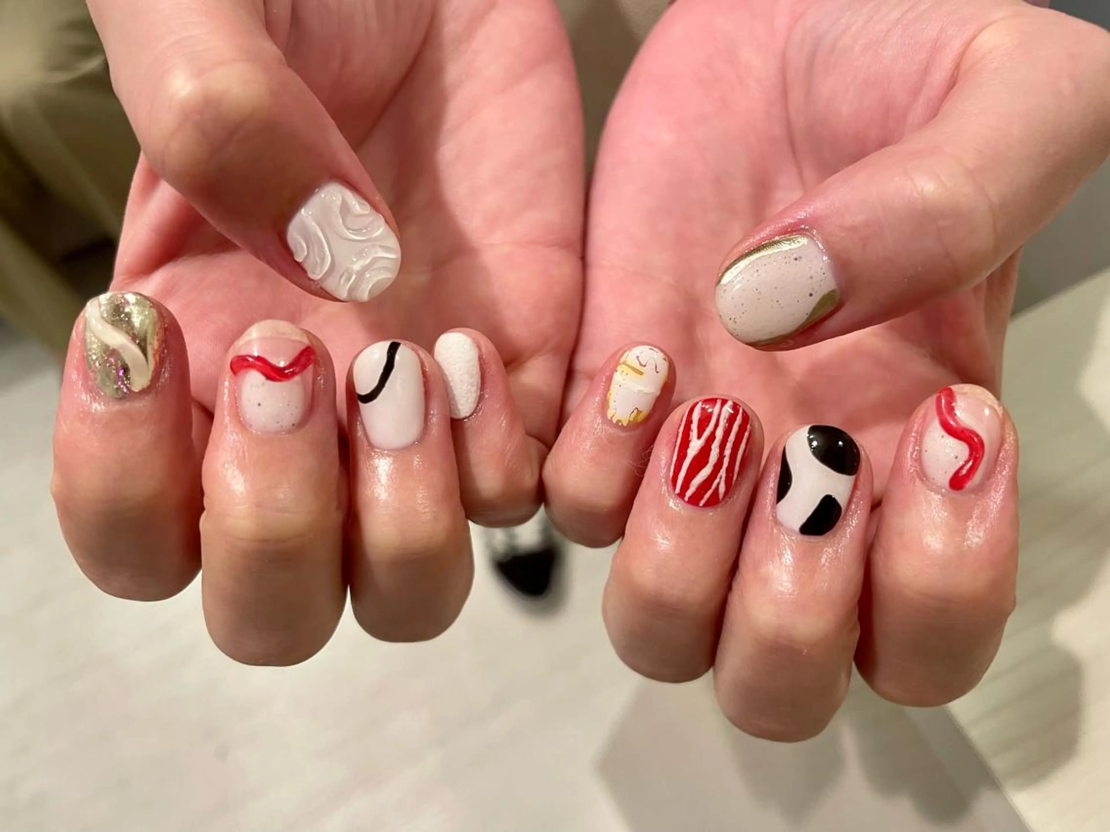 ネイル ニュアンスネイル haruka. nailsTOKYOのネイルデザイン