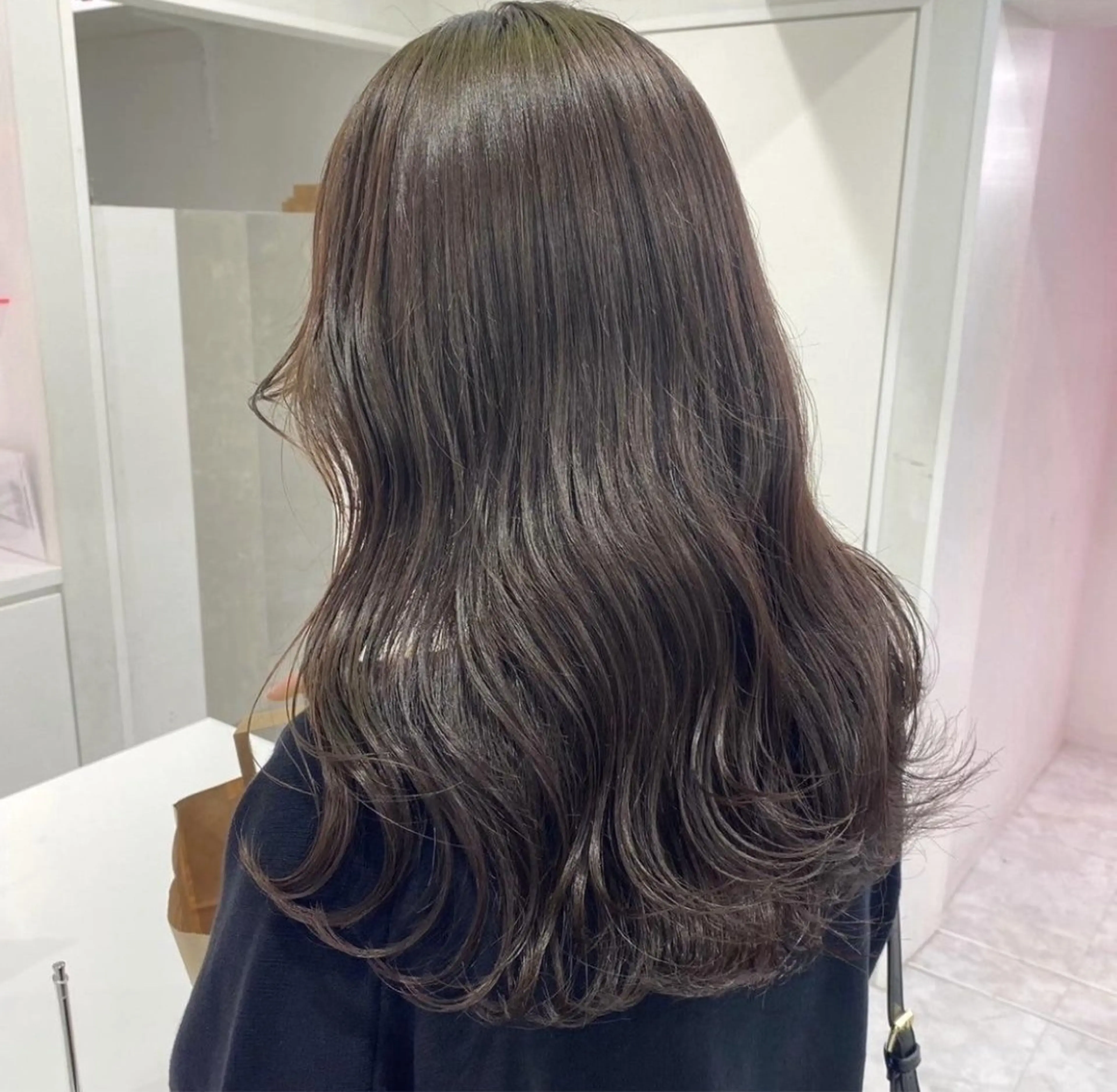 ロング ヘアカラー 韓国ヘア/ブリーチ無 しWカラー/オリーブのヘアスタイル