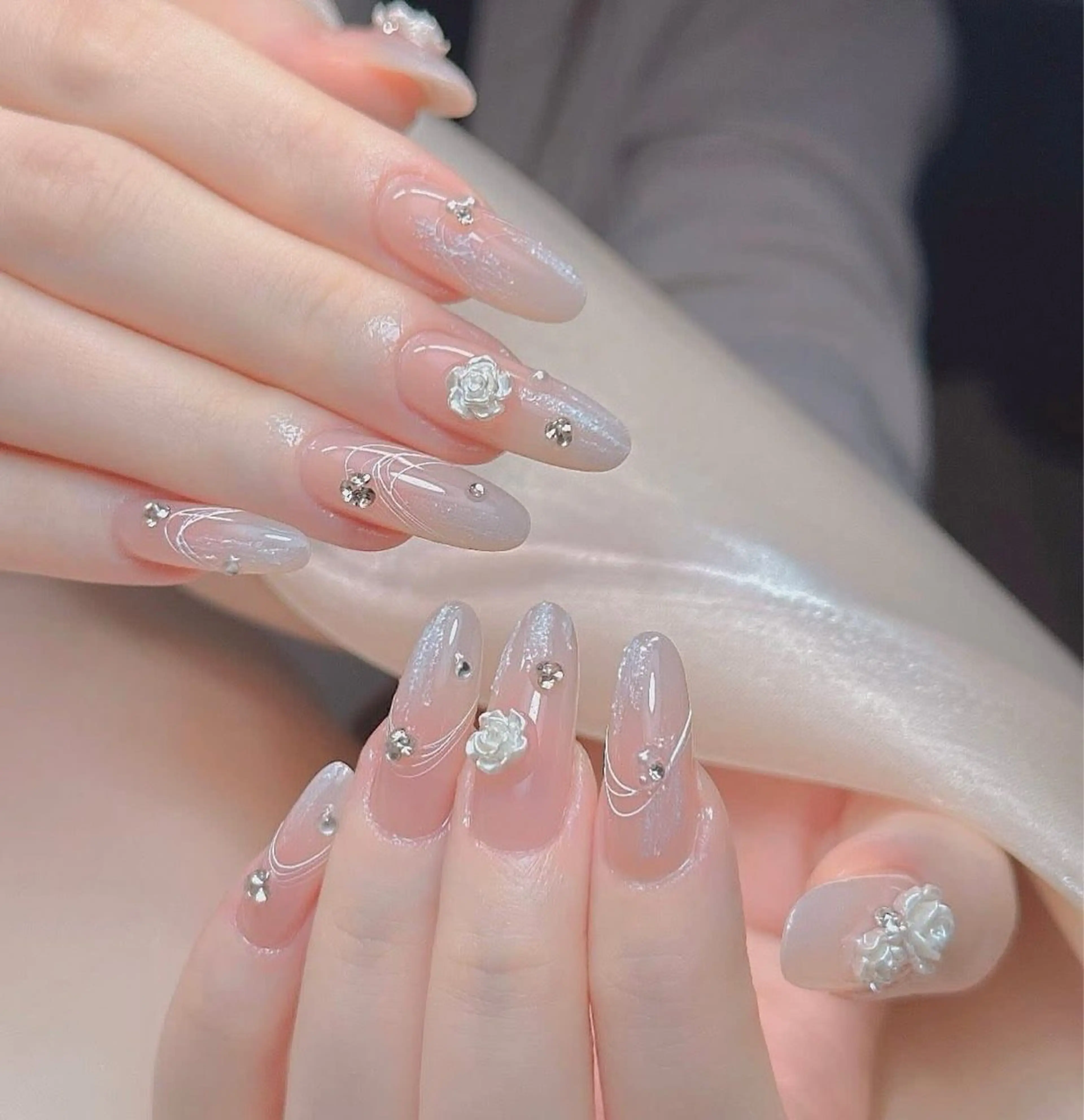 ネイル アートネイル チークネイル 氷ネイル・うるうるネイル 韓国ネイル マグネットネイル ハンドネイル NAILS168 新大久保店のネイルデザイン