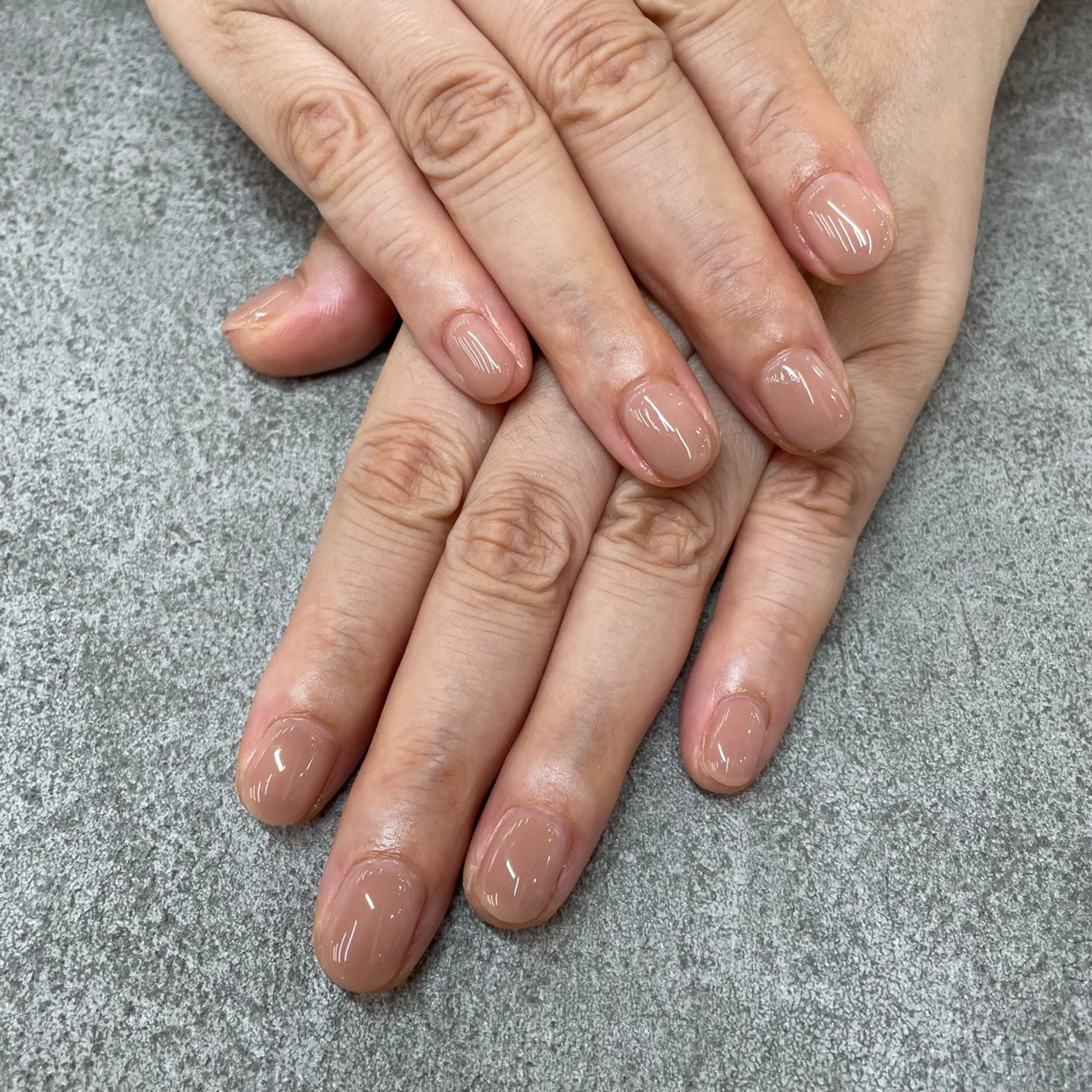 ネイル ブラウン MAXKELLY EMIのネイルデザイン