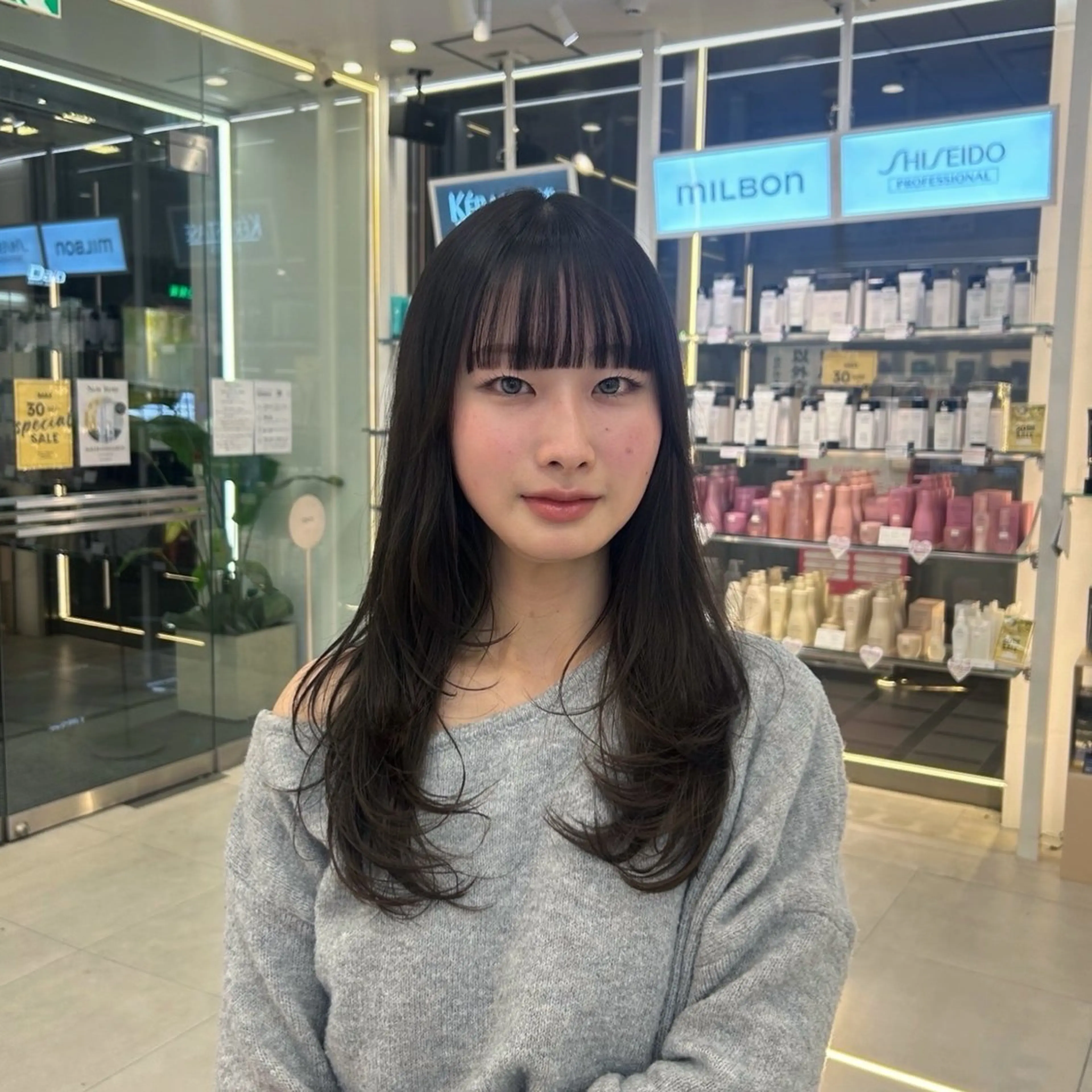 ロング カラー SEAM天神大名所属・Ayaka🖤 ブリーチなしカラーのヘアスタイル