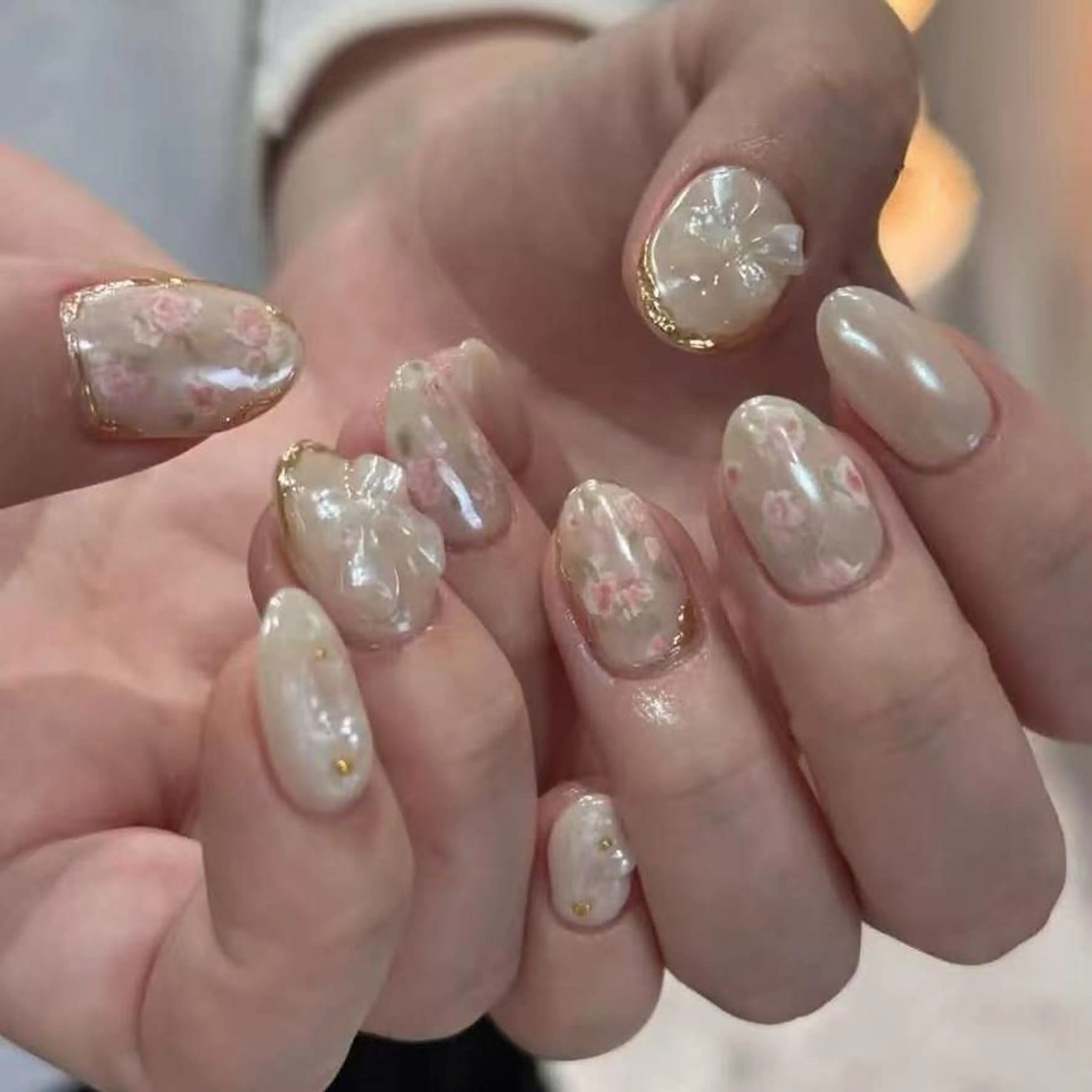 ネイル フラワーネイル フレンチネイル ジェルネイル ガラスフレンチ ハート ハンドネイル BabyYouMi nailのネイルデザイン