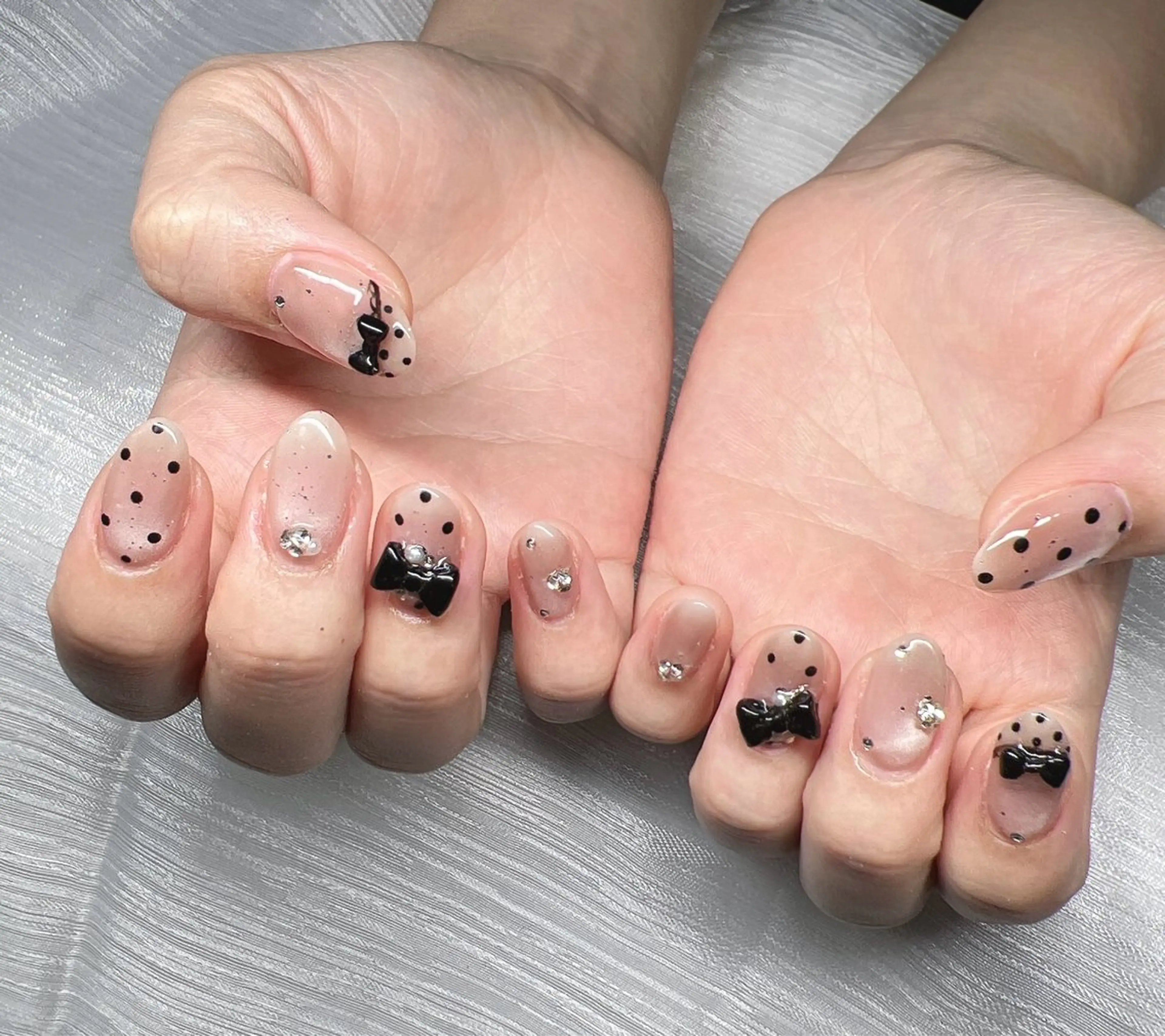 ネイル 長さ出し グラデーション 卒業式 キラキラネイル マグネットネイル ハンドネイル Lee Nailsのネイルデザイン