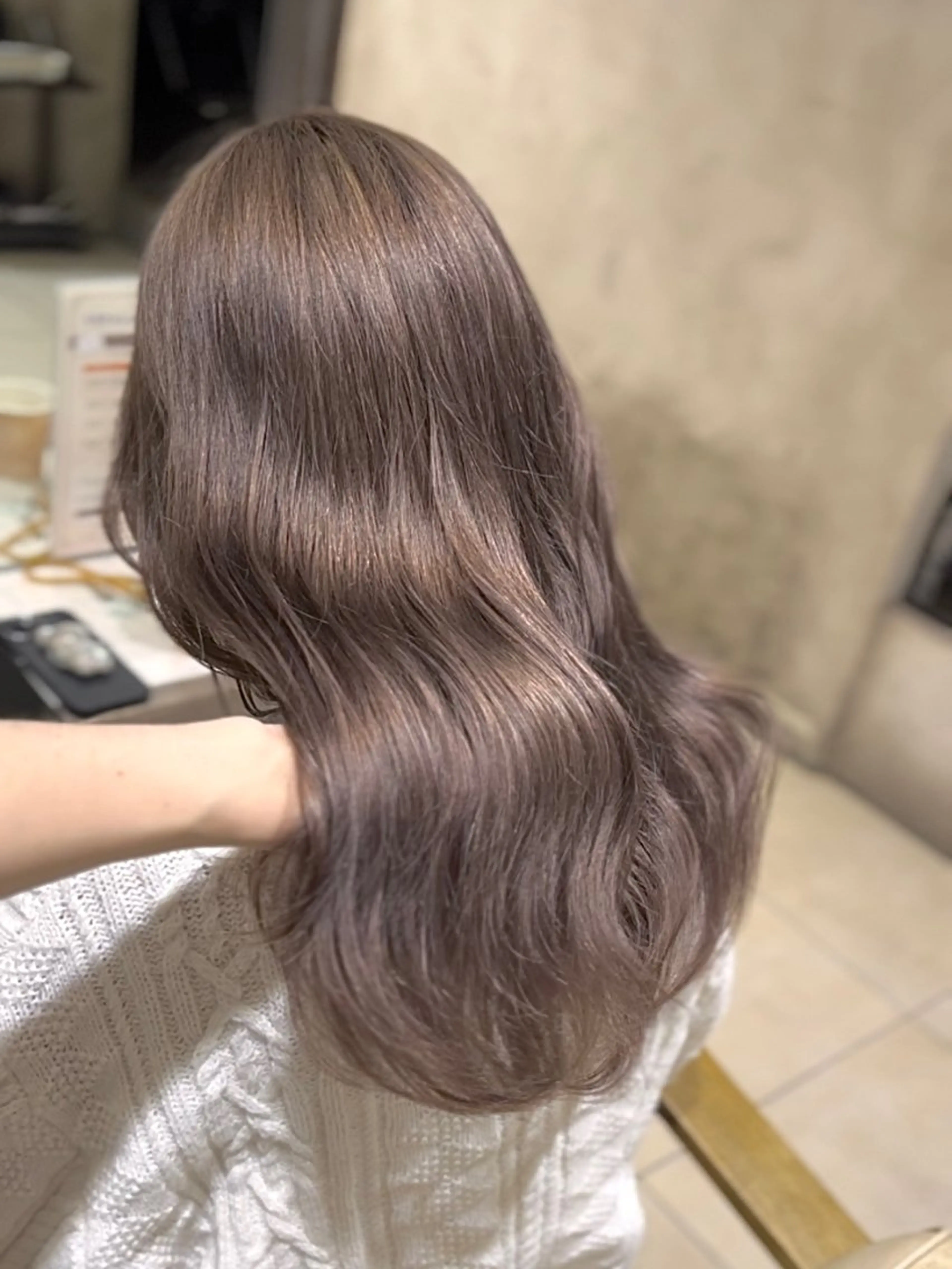 セミロング カラー 高槻No.1🇰🇷 韓国ヘア　橋口陽太のヘアスタイル