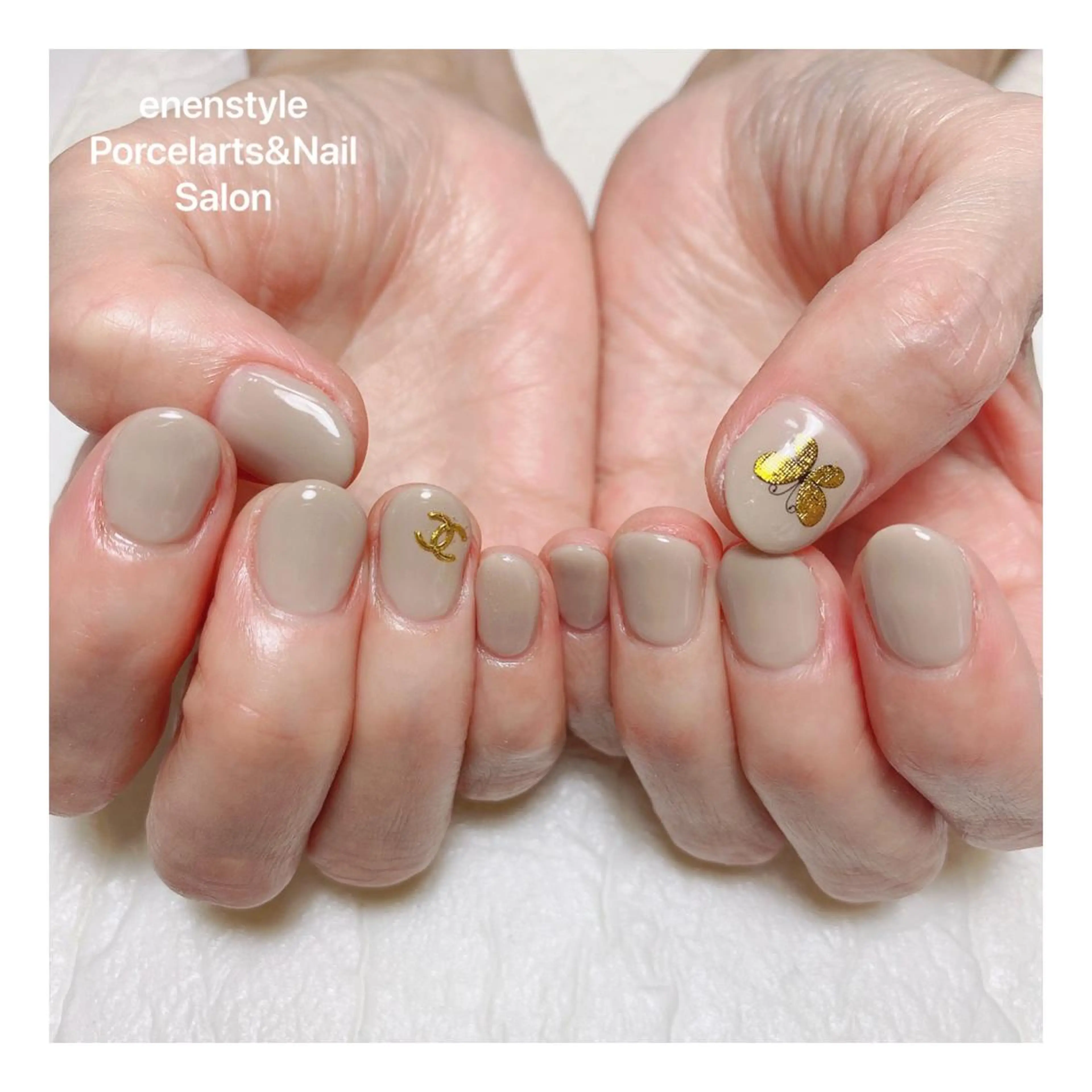 ショート ネイル 👑enen style👑のネイルデザイン