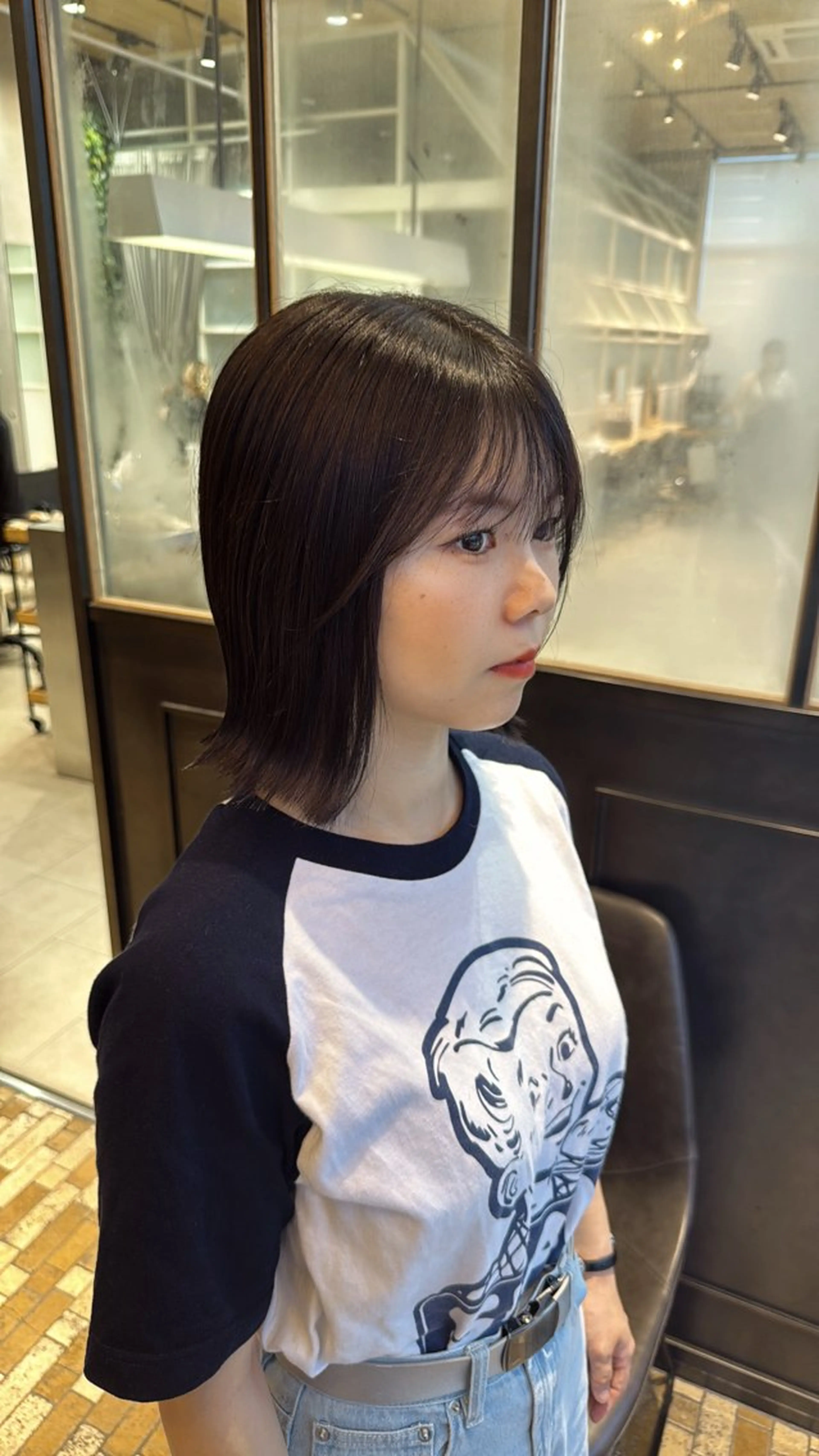 ショート ボブ 外ハネヘア カット ヘアカラー レイヤーカット /momocaのヘアスタイル