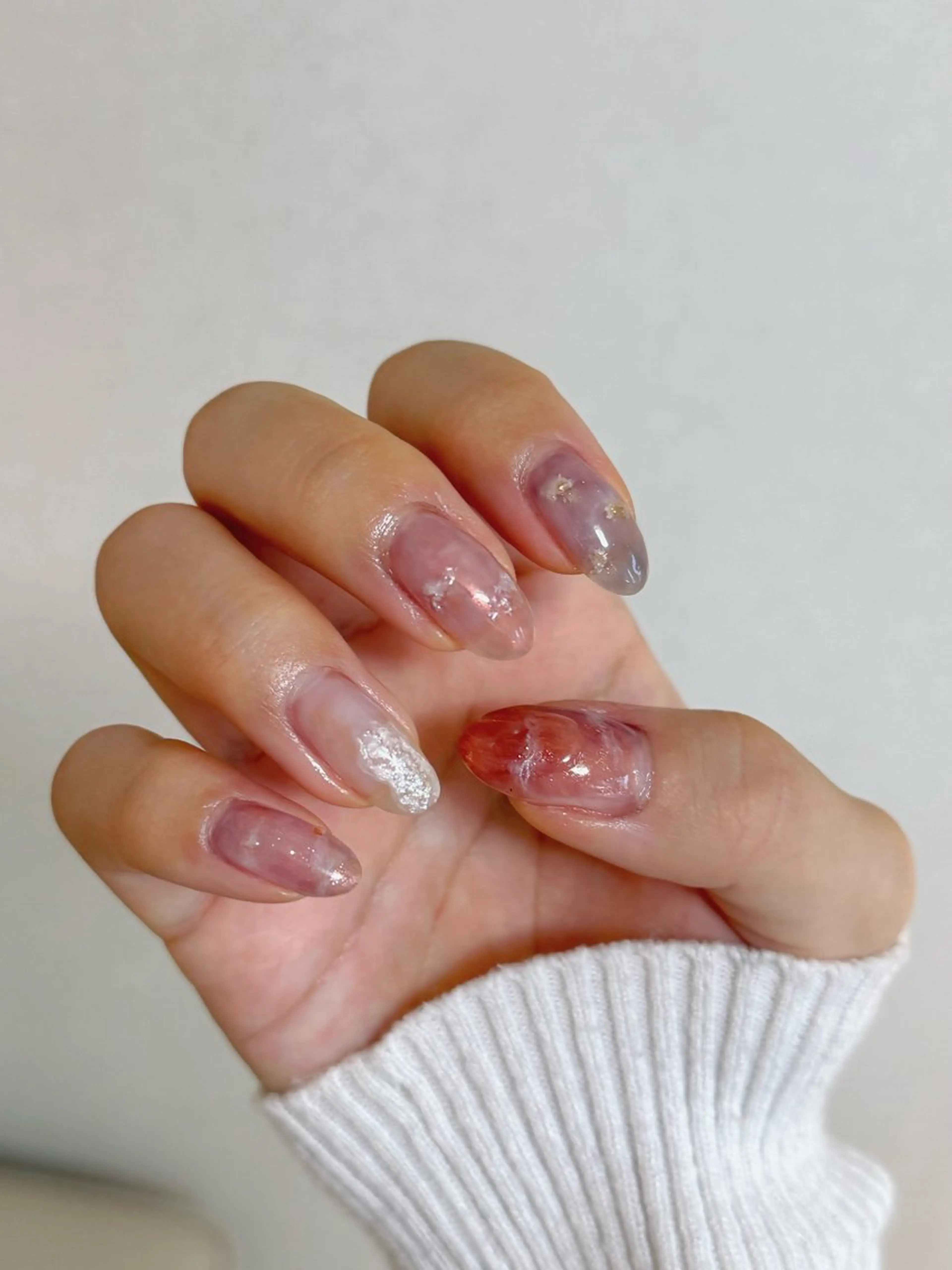 ネイル ラメ(グリッター) ニュアンスネイル ぷっくりネイル 春ネイル ハンドネイル Rsurin nailのネイルデザイン