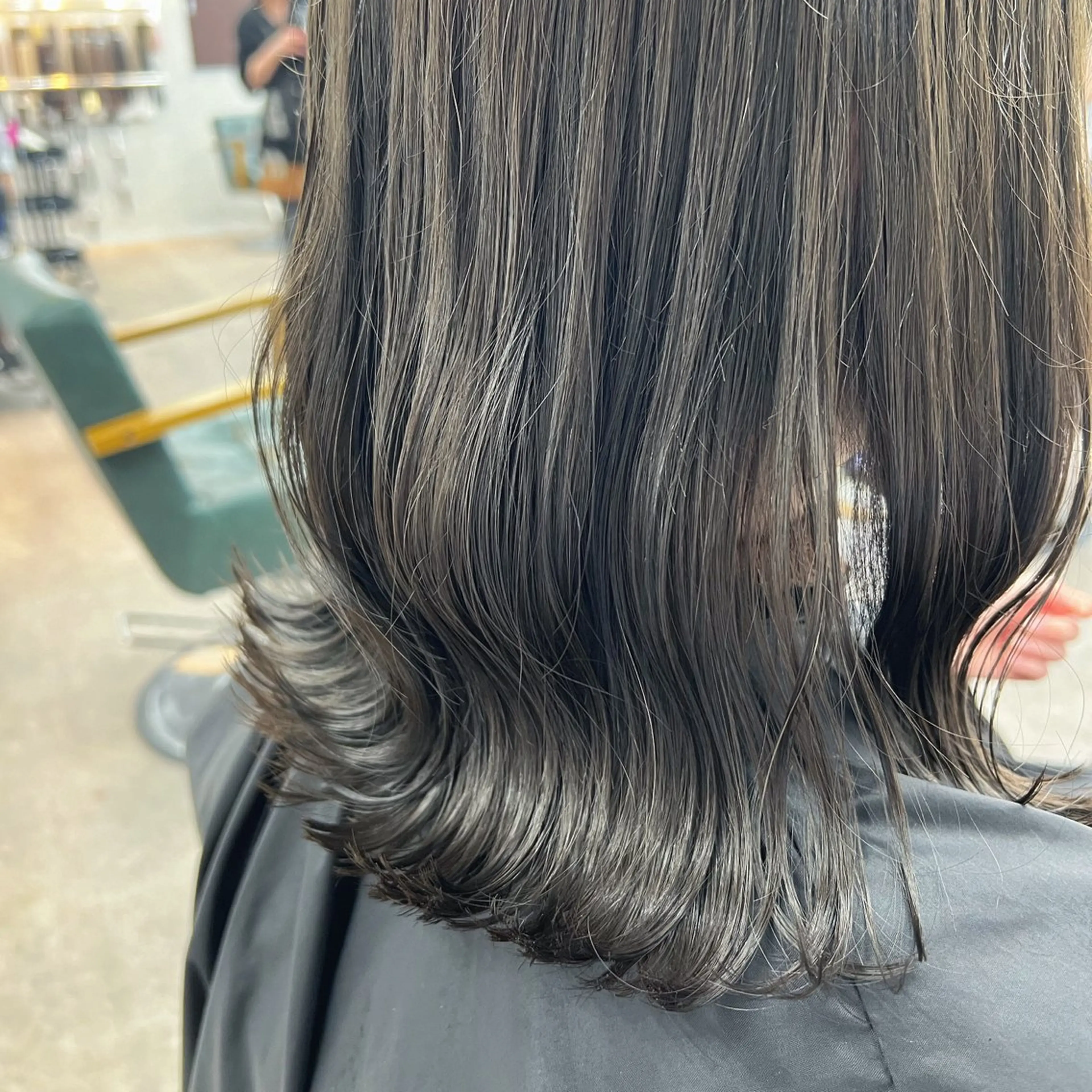 ミディアム カラー JUNSHIN🦋 ヘアセット／カラーのヘアスタイル