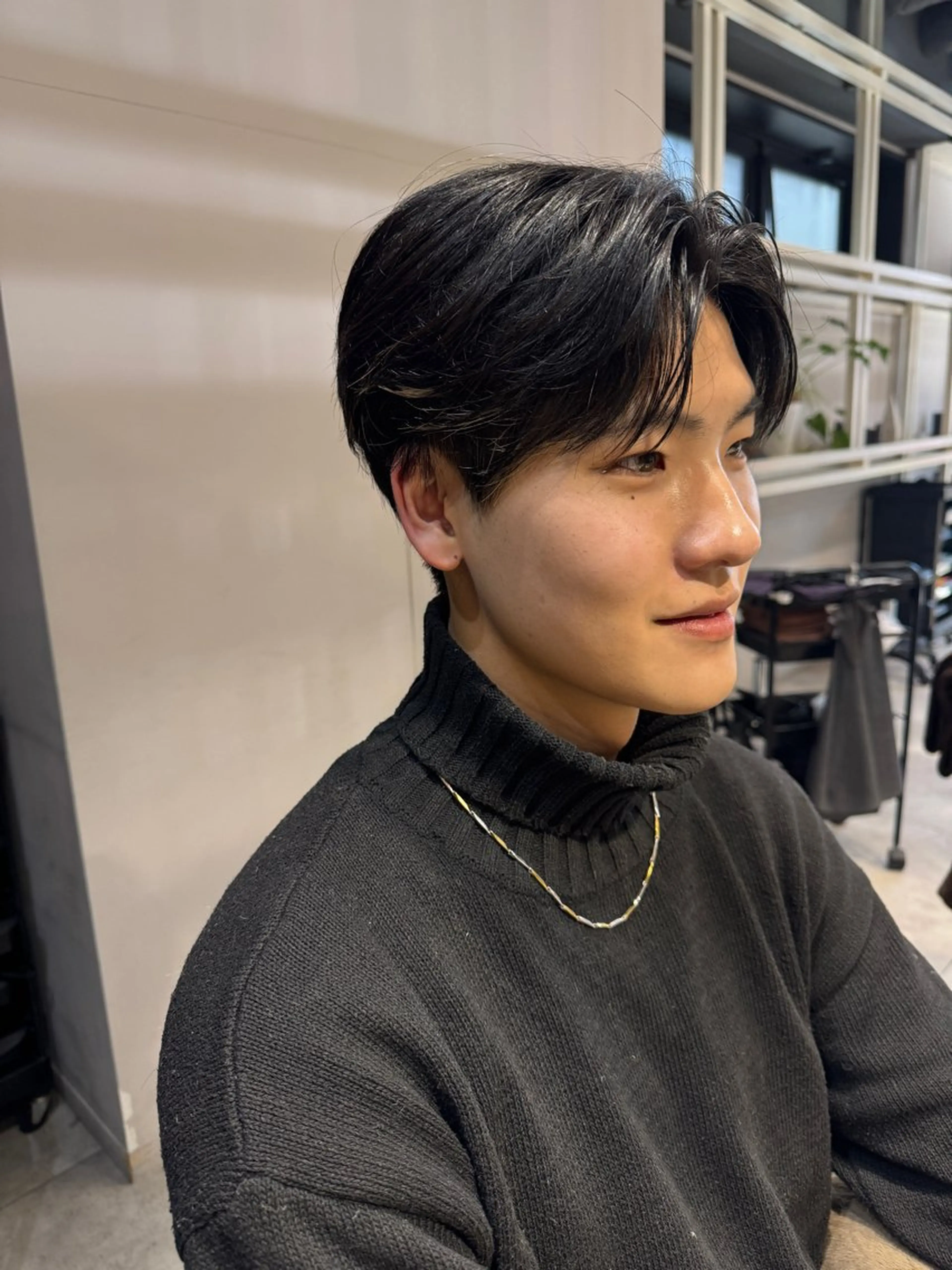 ショート メンズ コンマヘア メンズ韓国風 韓国風ヘア カット ヘアカラー パーマ トリートメント 似合う髪型が 分からない方へのヘアスタイル