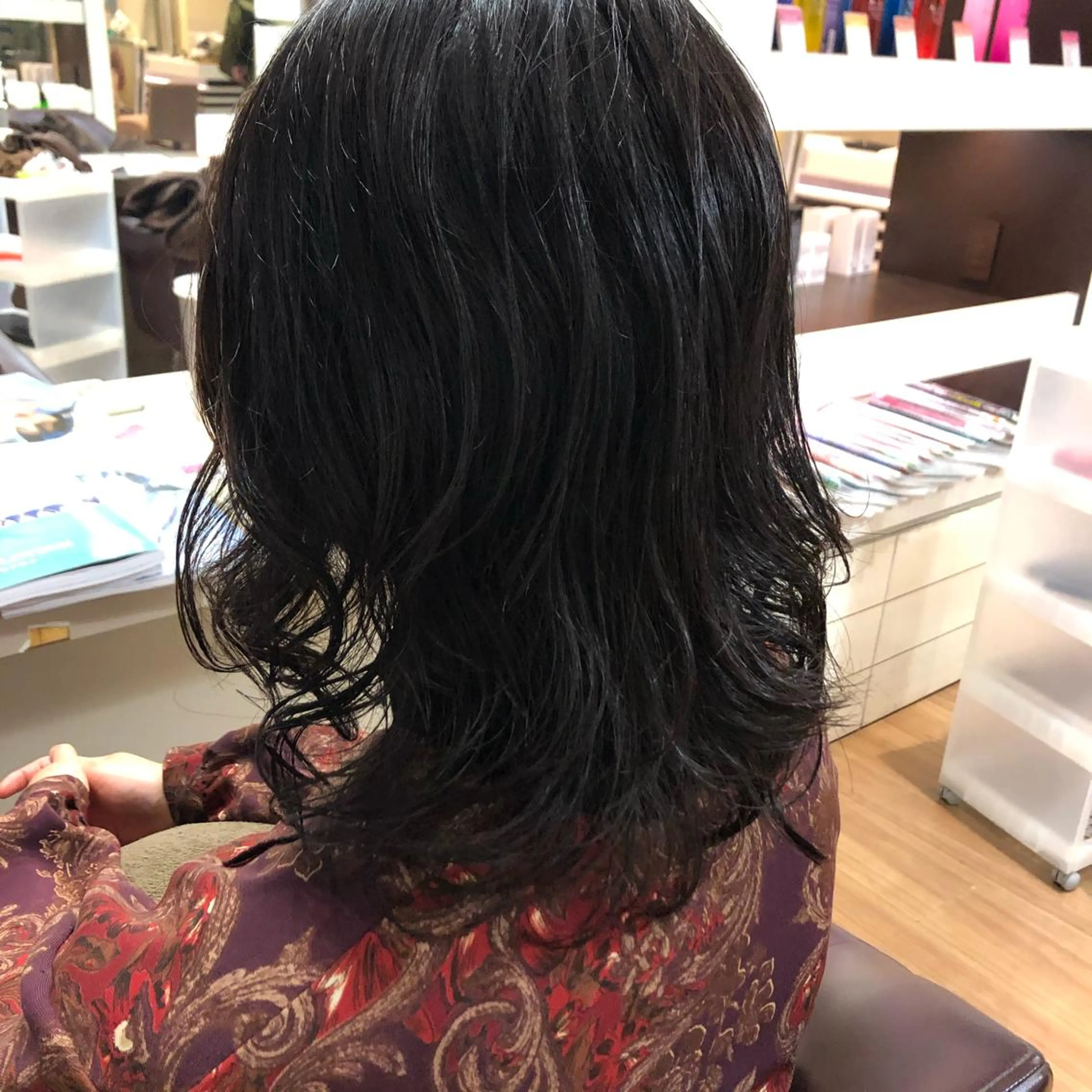 パーマ 佐川 絢のヘアスタイル