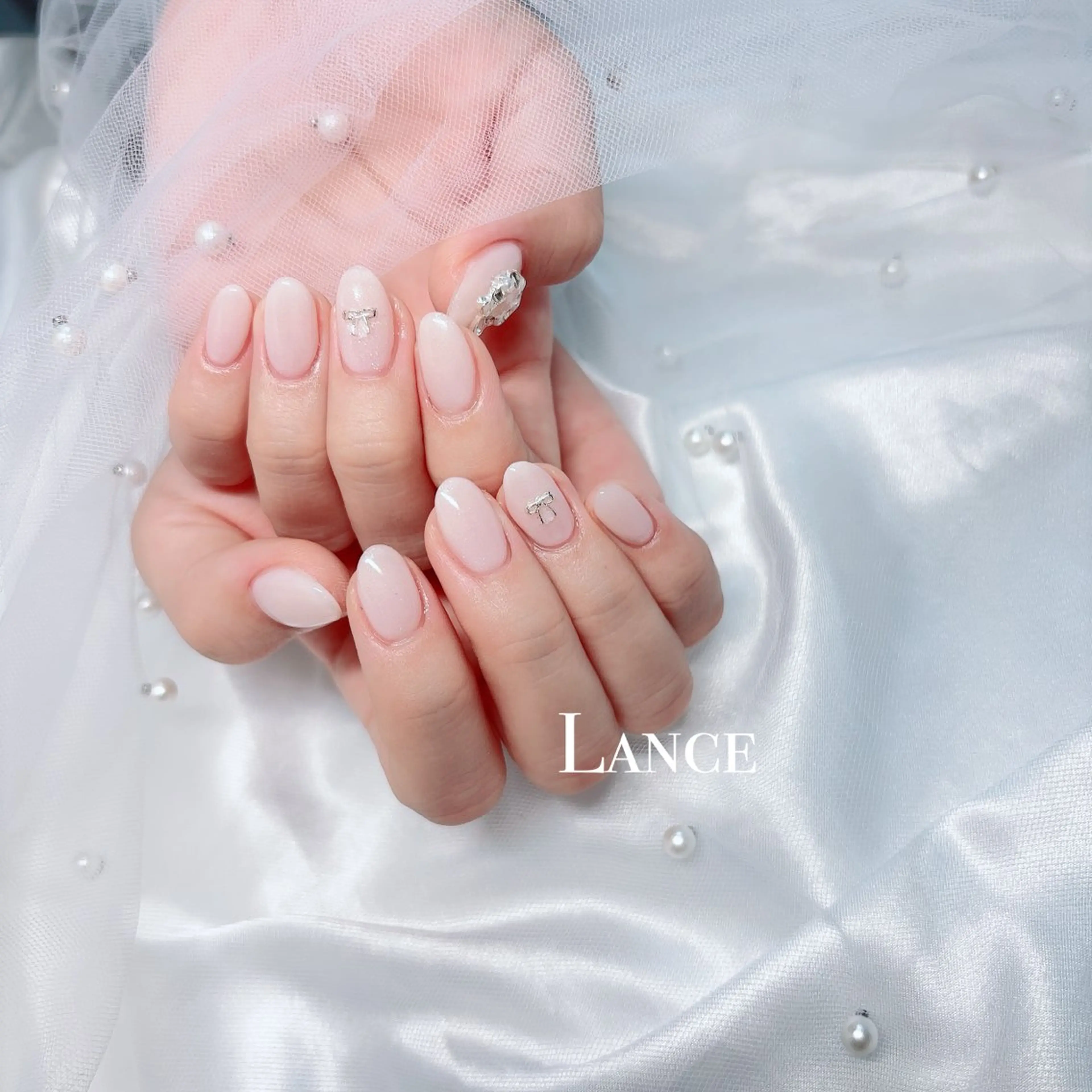 ネイル オーロラネイル キラキラネイル 韓国ネイル ワンホンネイル 冬ネイル Lance nailのネイルデザイン