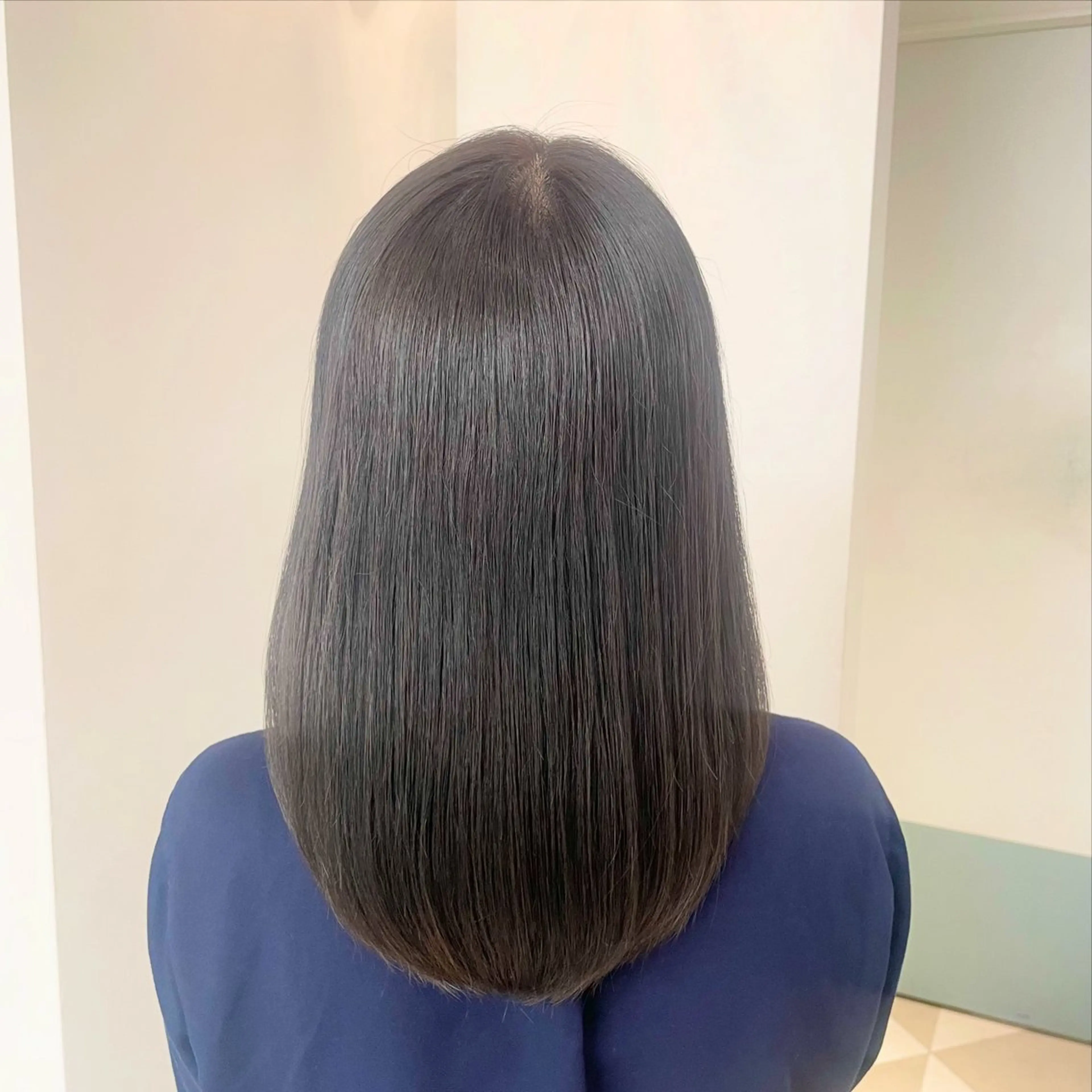ミディアム ミディアムパーマ 酸性ストレート 縮毛矯正 トリートメント 森山 陽菜のヘアスタイル