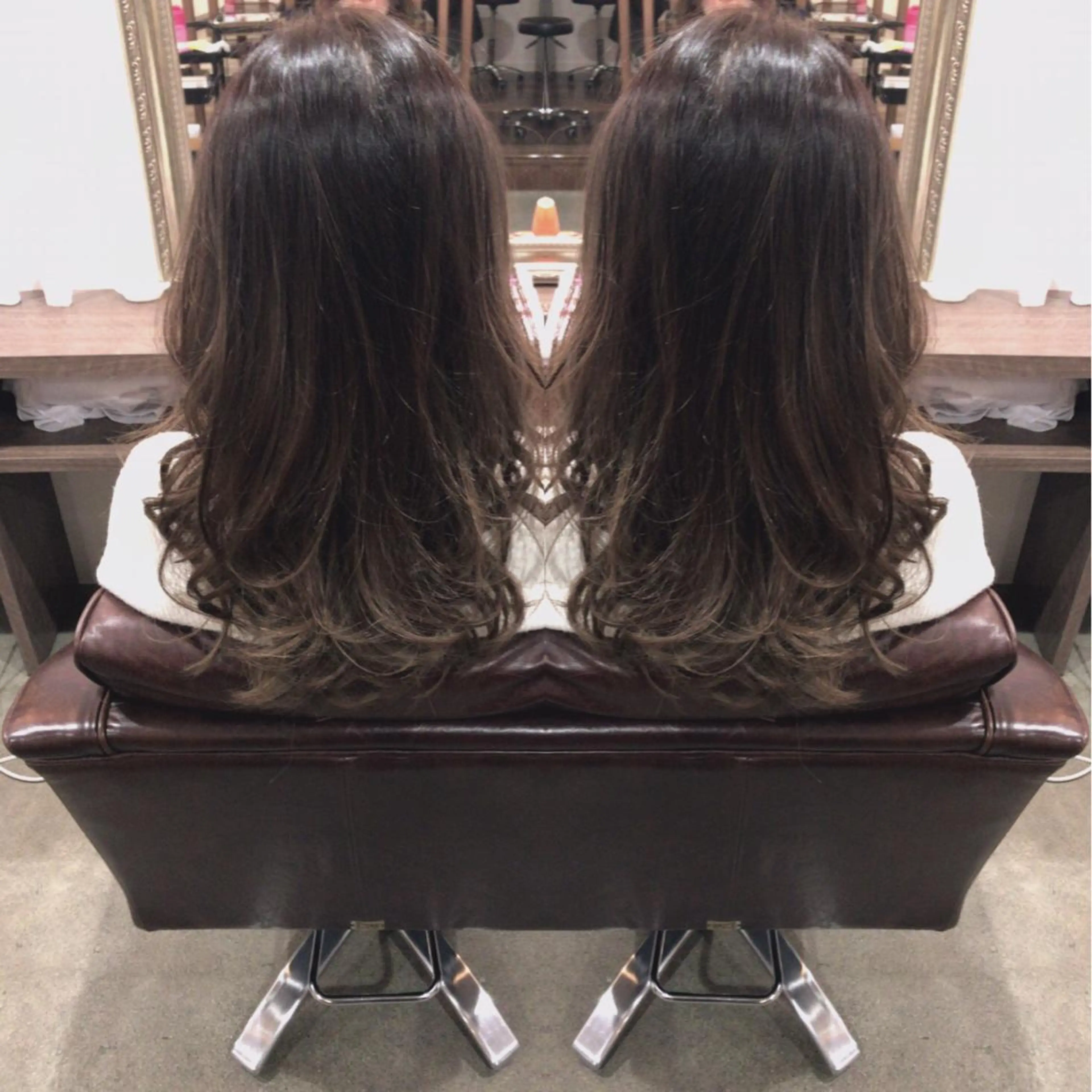 セミロング カラー レイヤーカット匠 イソザキノリユキのヘアスタイル