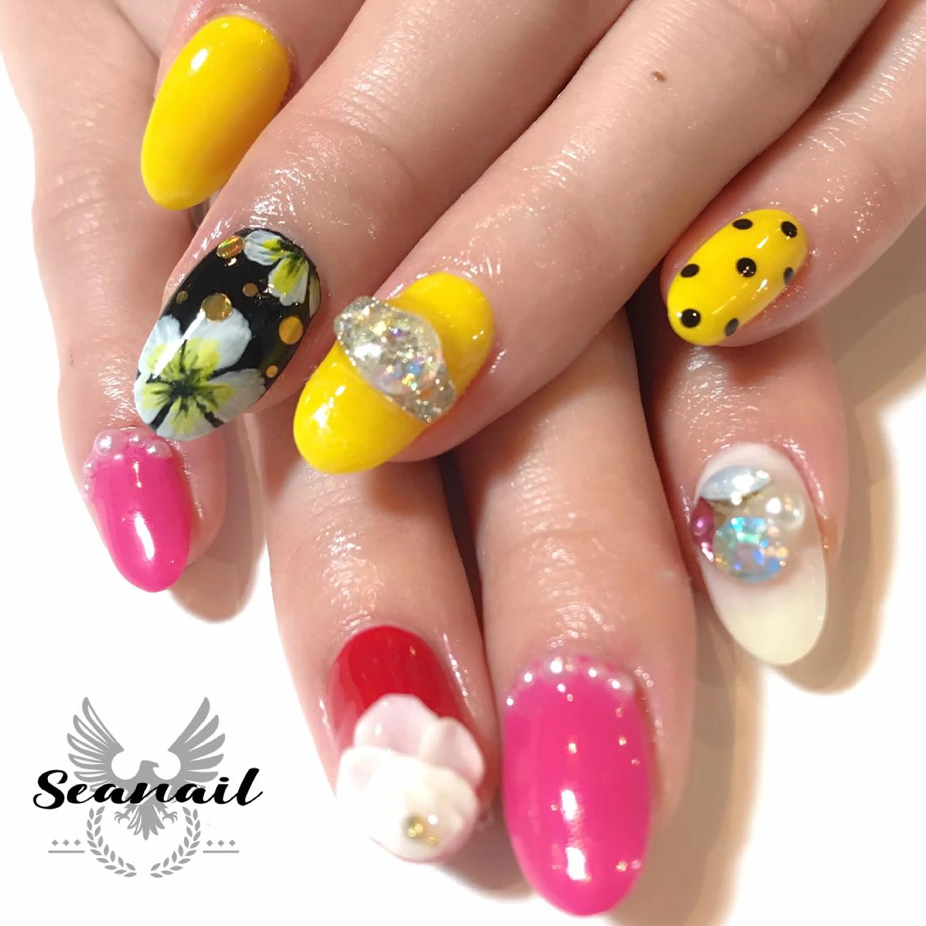 ネイル 小尾 栞のネイルデザイン