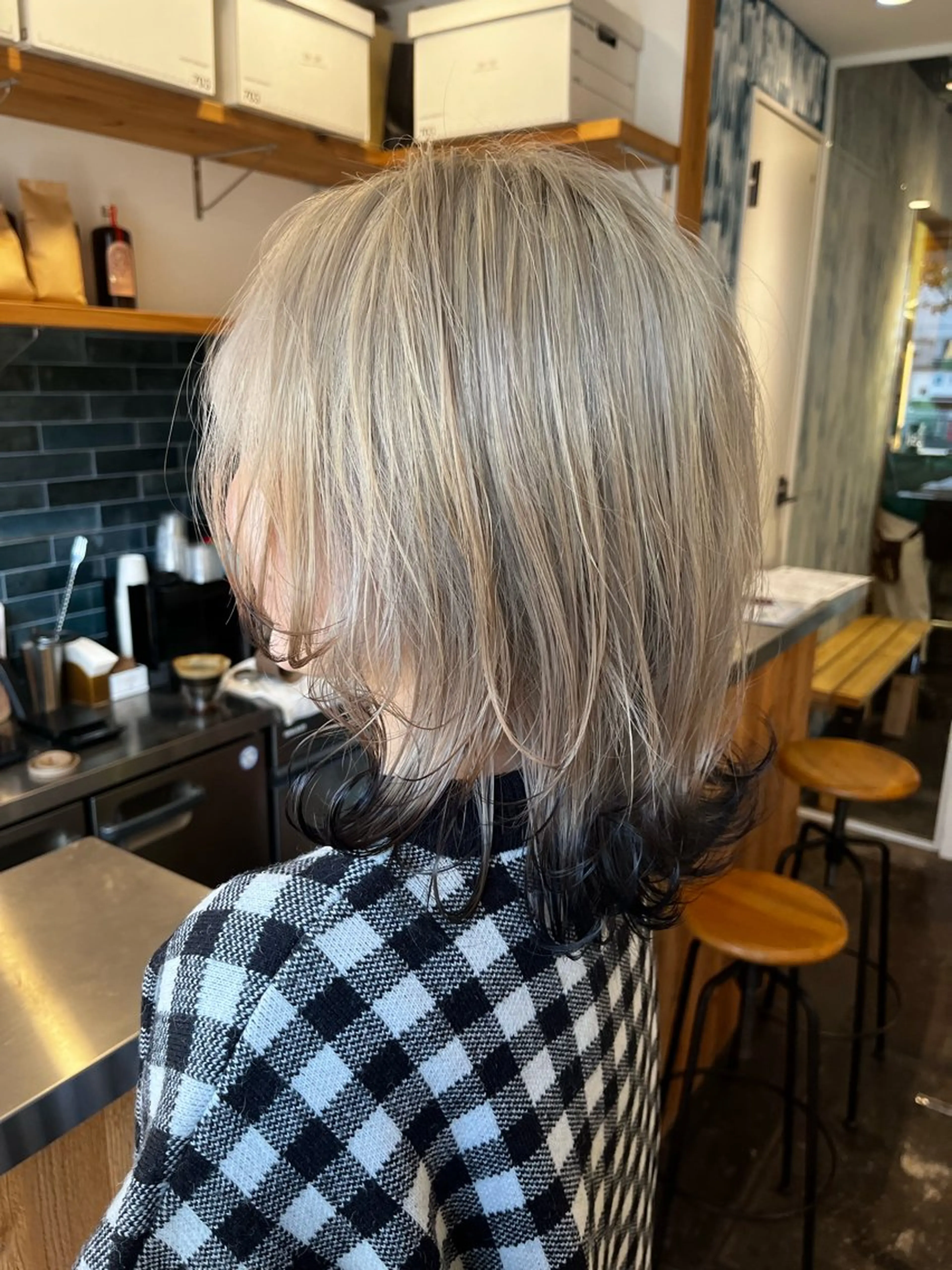 ミディアム 野上 優子のヘアスタイル
