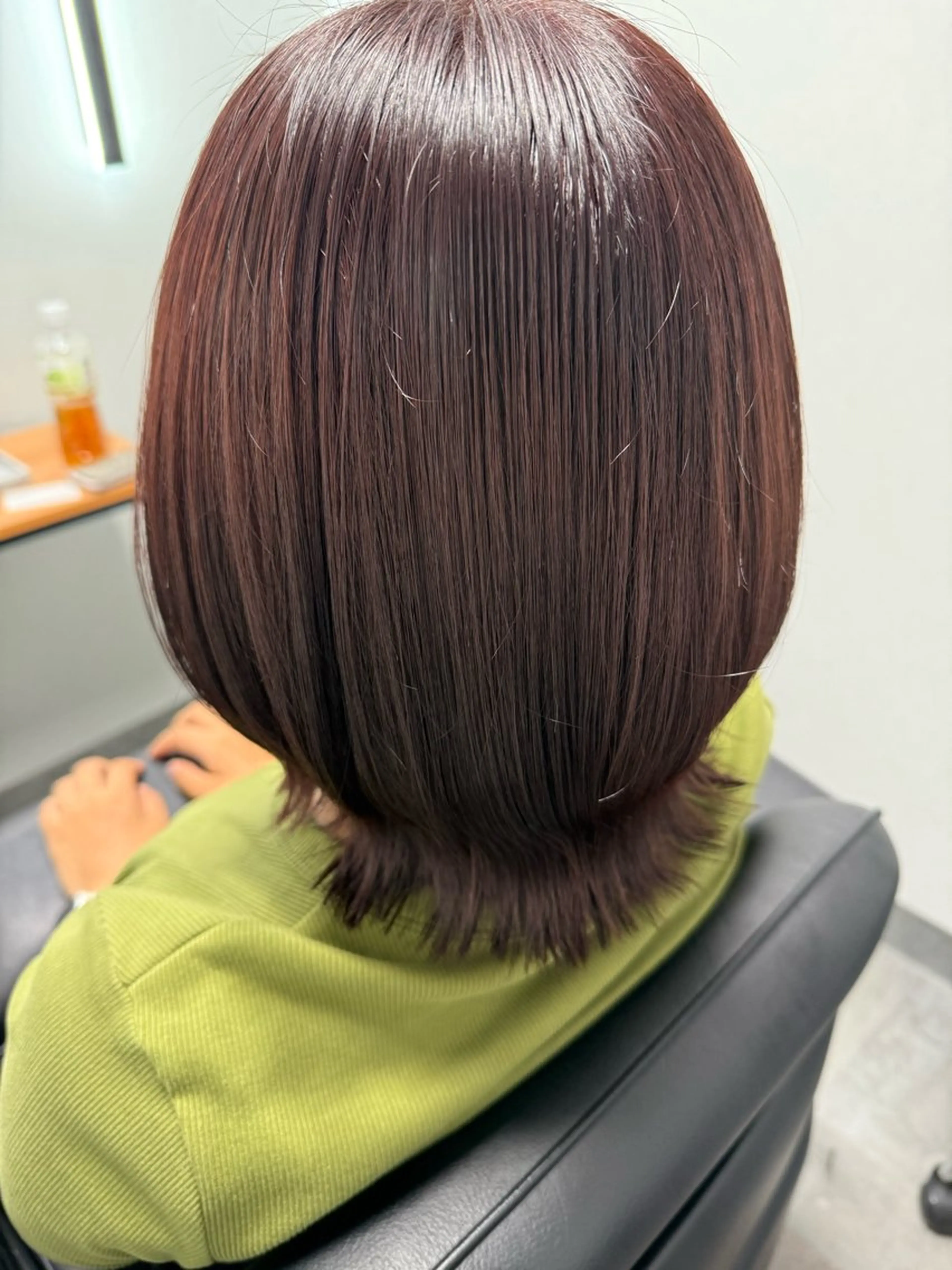 ミディアム 高橋 葵のヘアスタイル