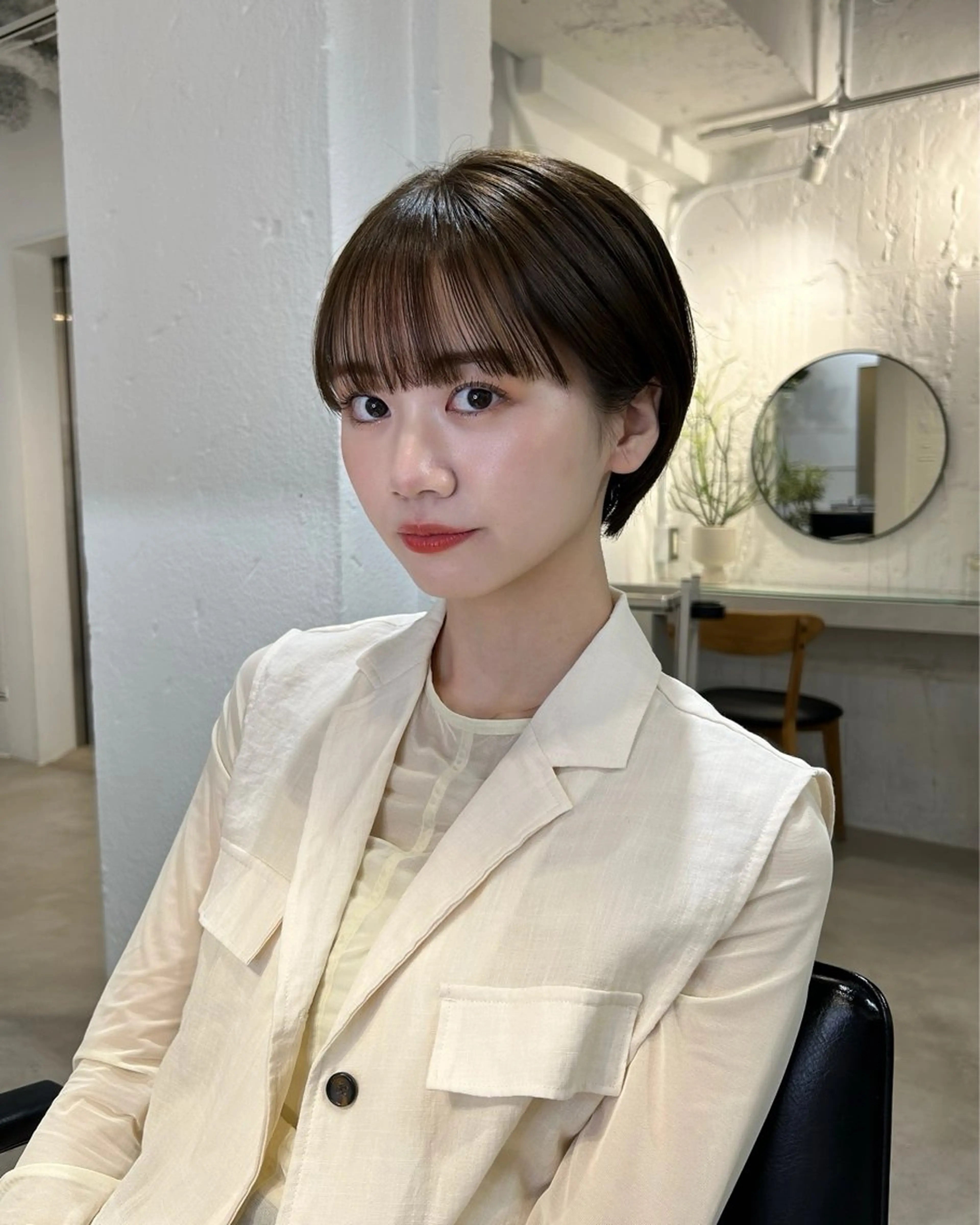 ショート カラー オリーブカラー ショートヘア ❤️ショートカット ・顔周りカット❤️のヘアスタイル