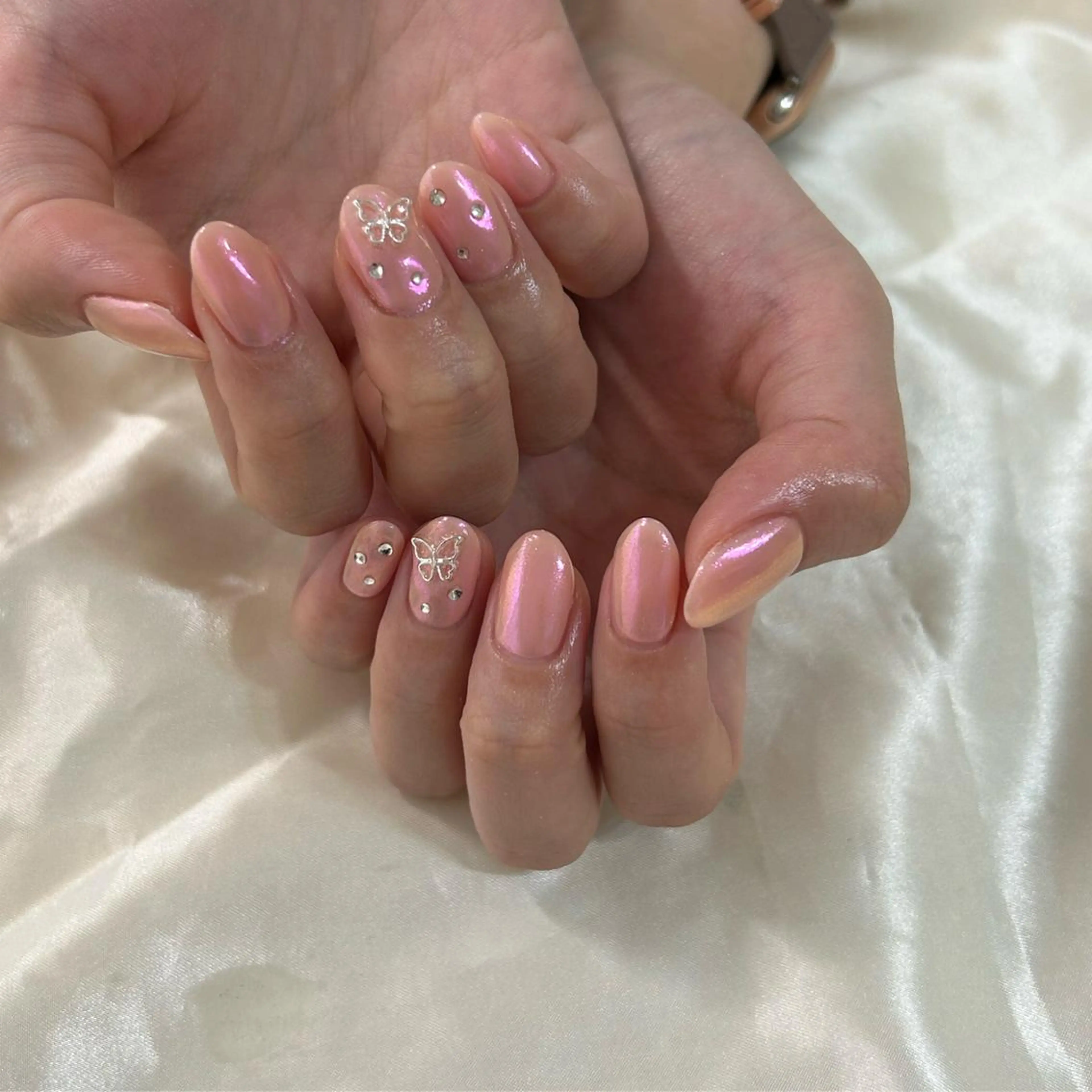 ネイル ハンドネイル ViViA momokaのネイルデザイン