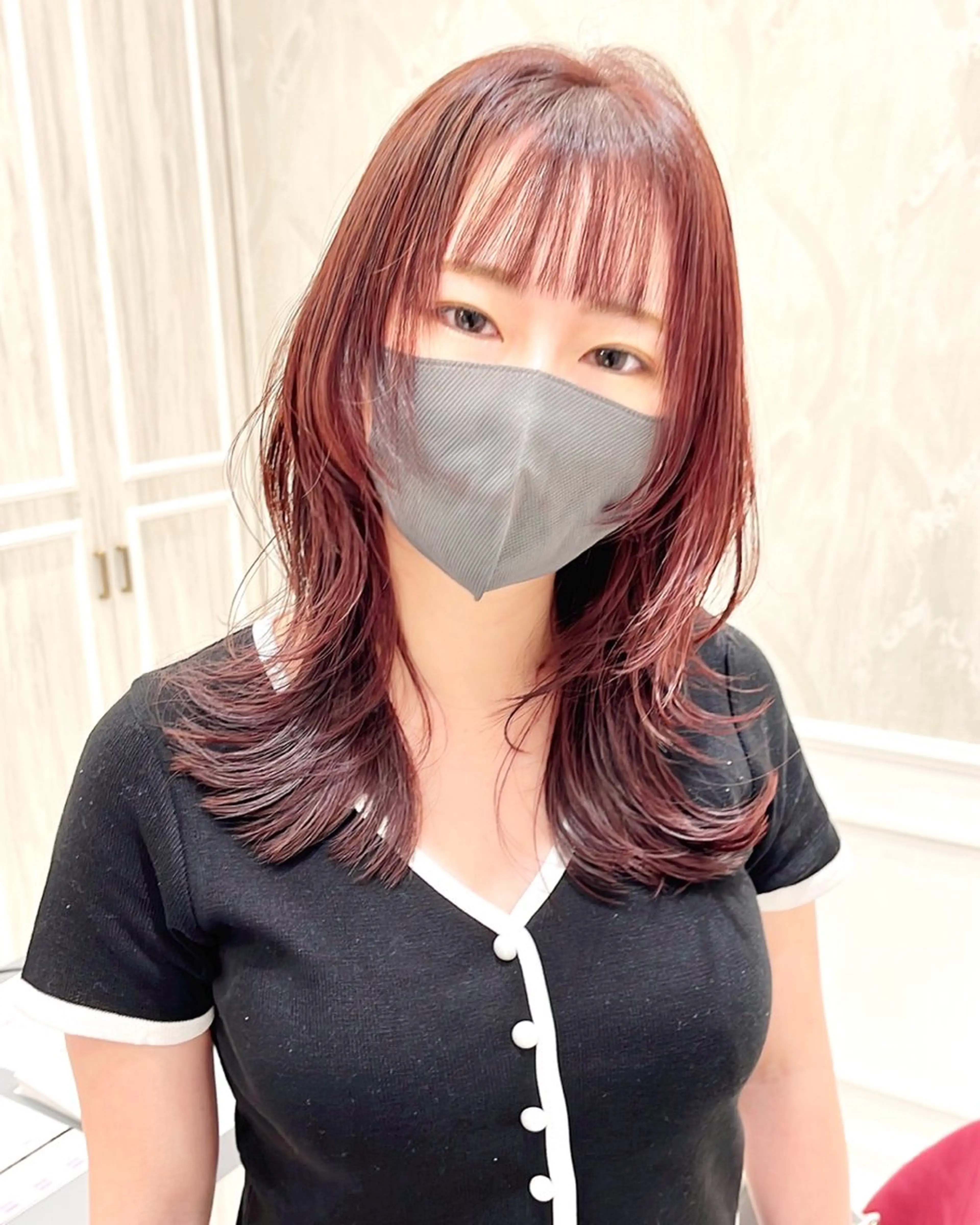 ミディアム ウルフカット 大阪ウルフカット 🐺デザインカラーのヘアスタイル