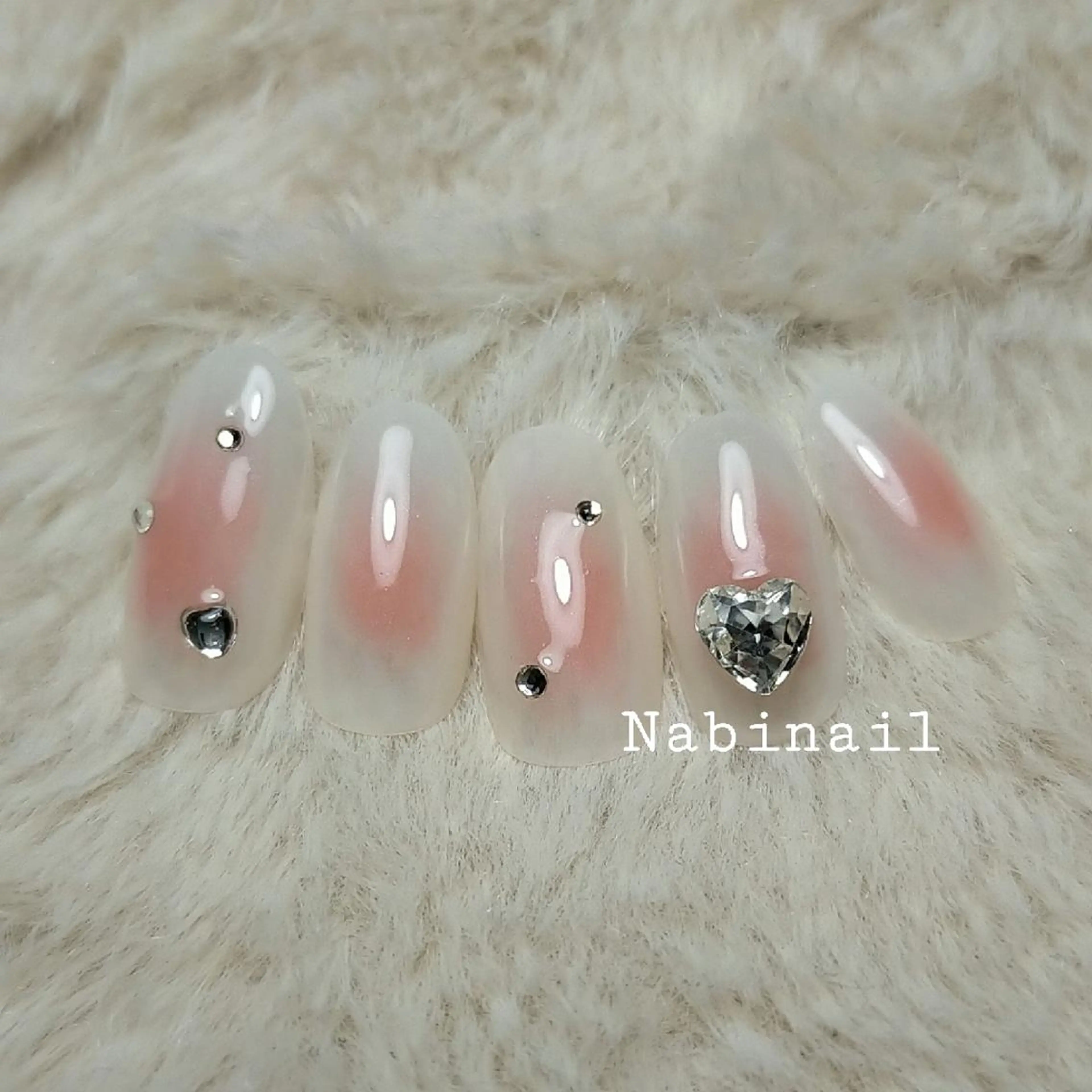 ネイル チークネイル 西日暮里 Nabinailのネイルデザイン