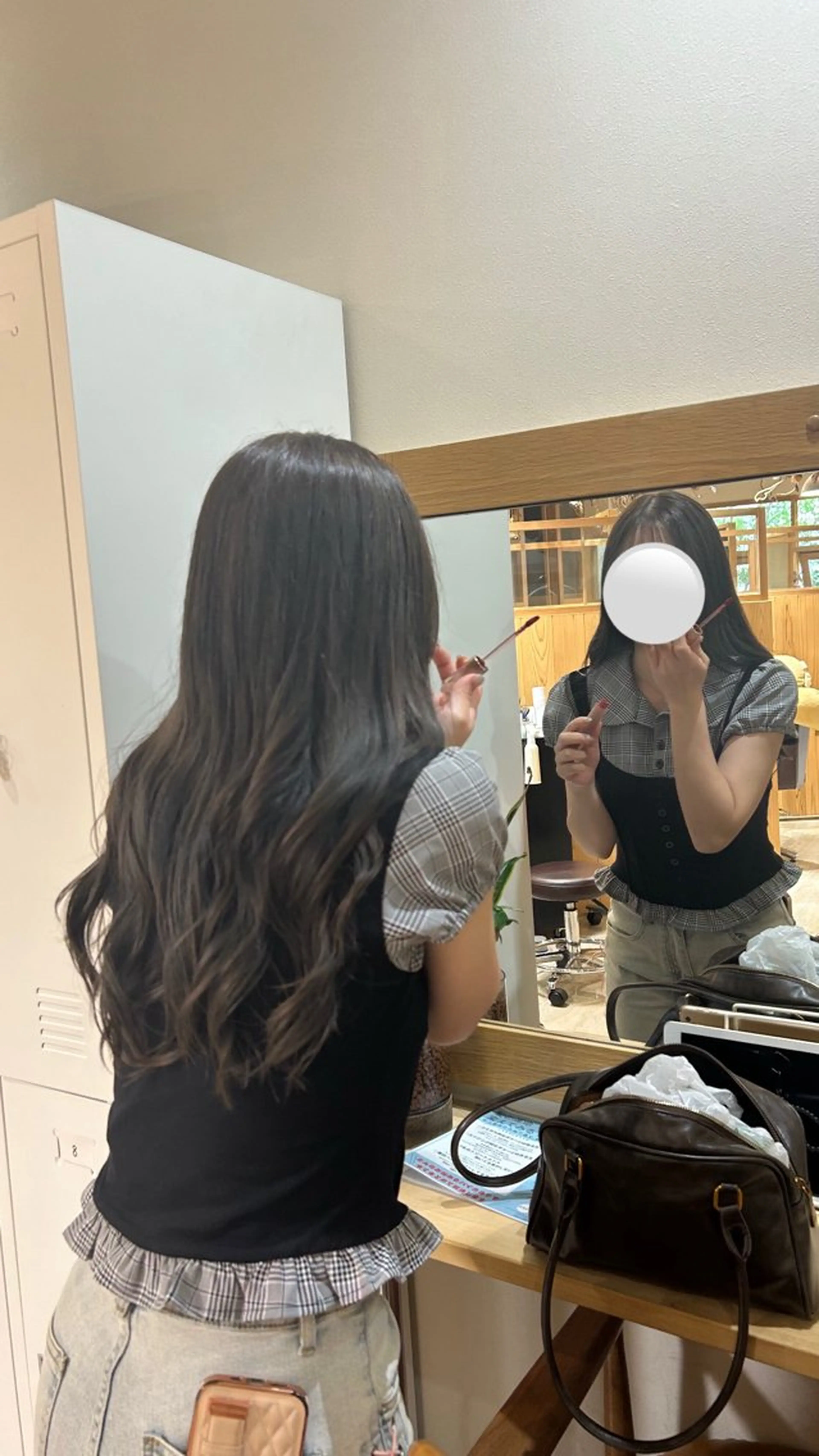 カラー アッシュ アッシュブラウン ブラウンカラー ヘアカラー 白川 惺佳のヘアスタイル