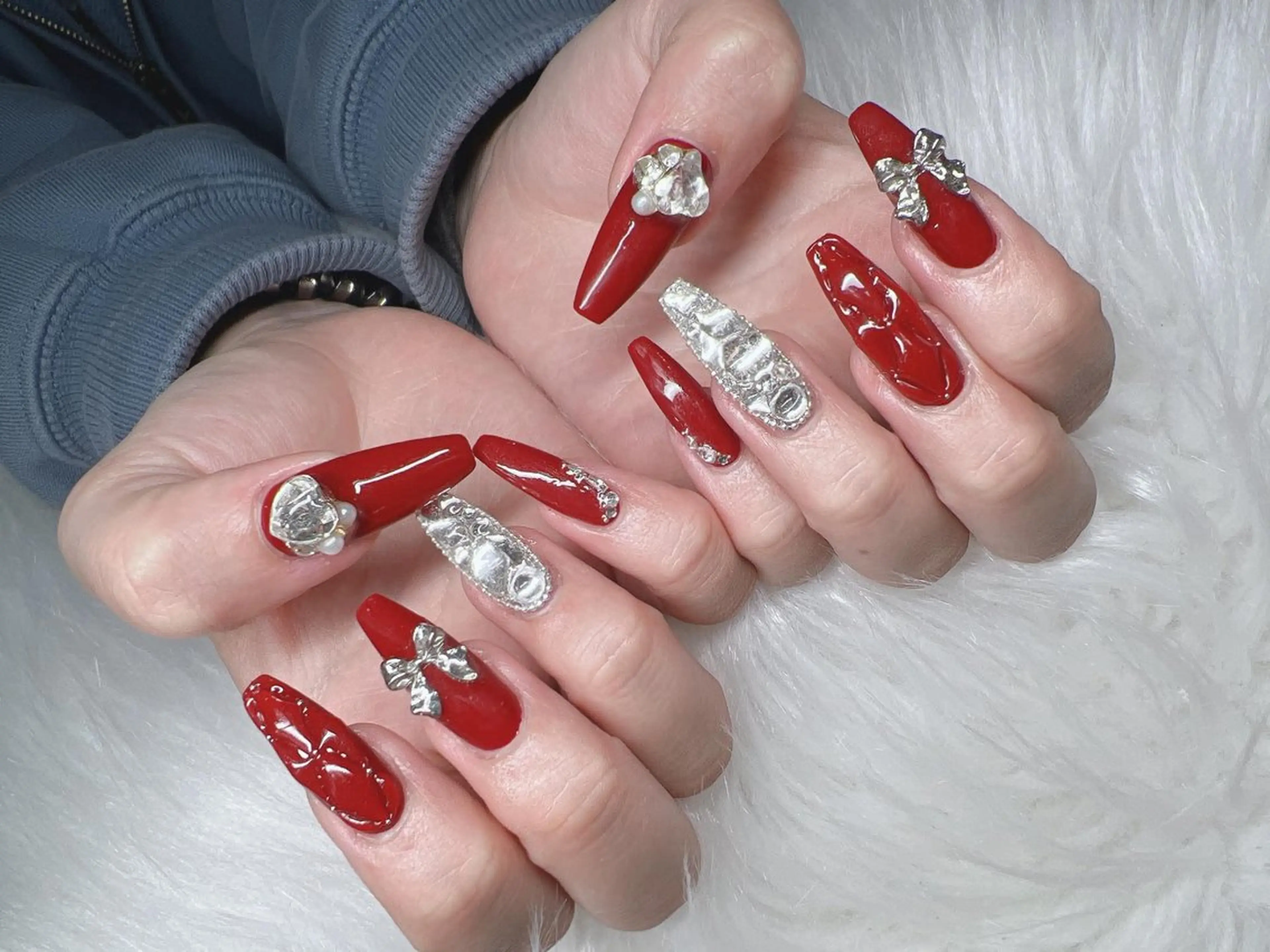 ネイル 長さ出し グラデーション 卒業式 キラキラネイル マグネットネイル ハンドネイル Lee Nailsのネイルデザイン