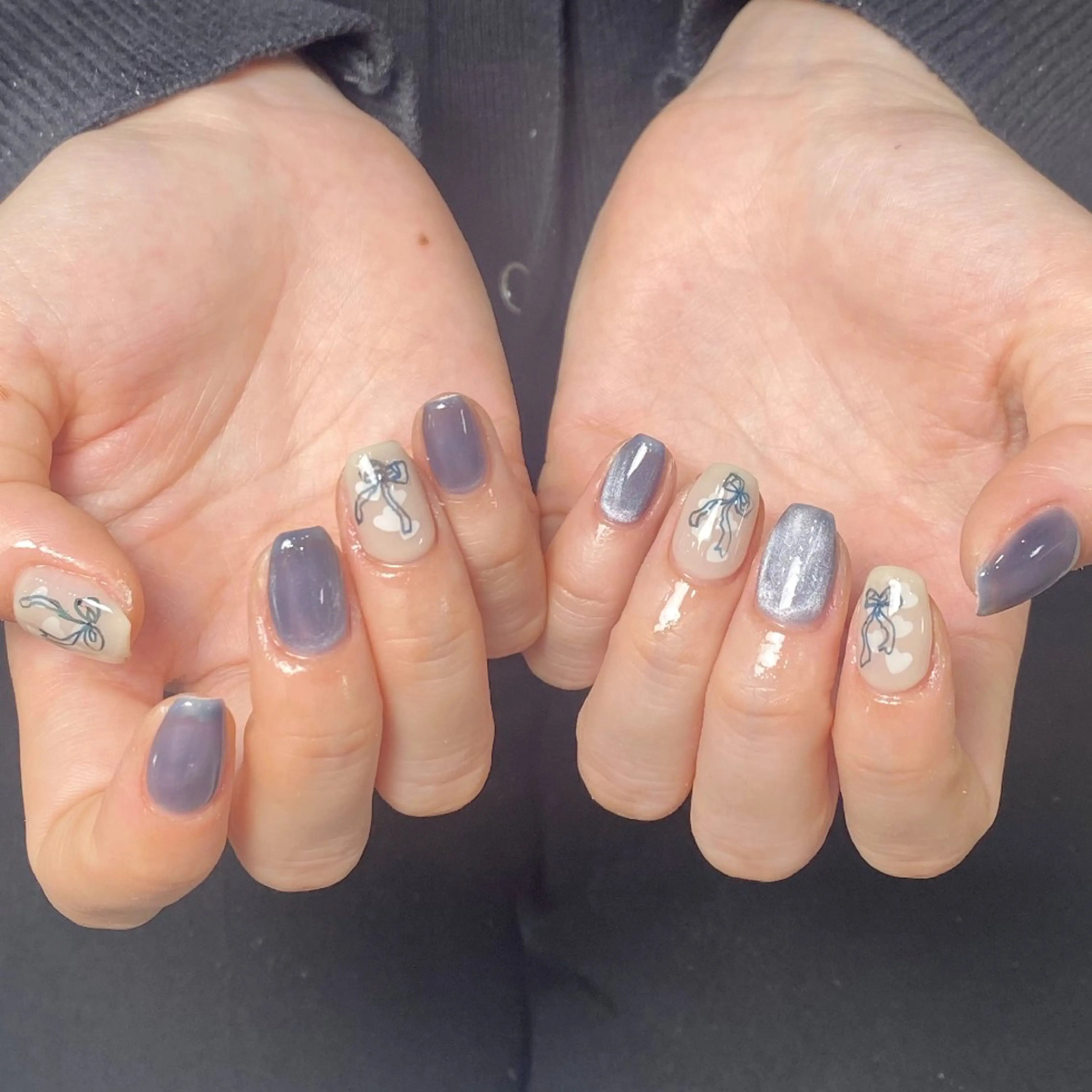 ネイル チークネイル フレンチネイル ジェルネイル ガラスフレンチ キラキラネイル ハンドネイル UM Nail Salonのネイルデザイン