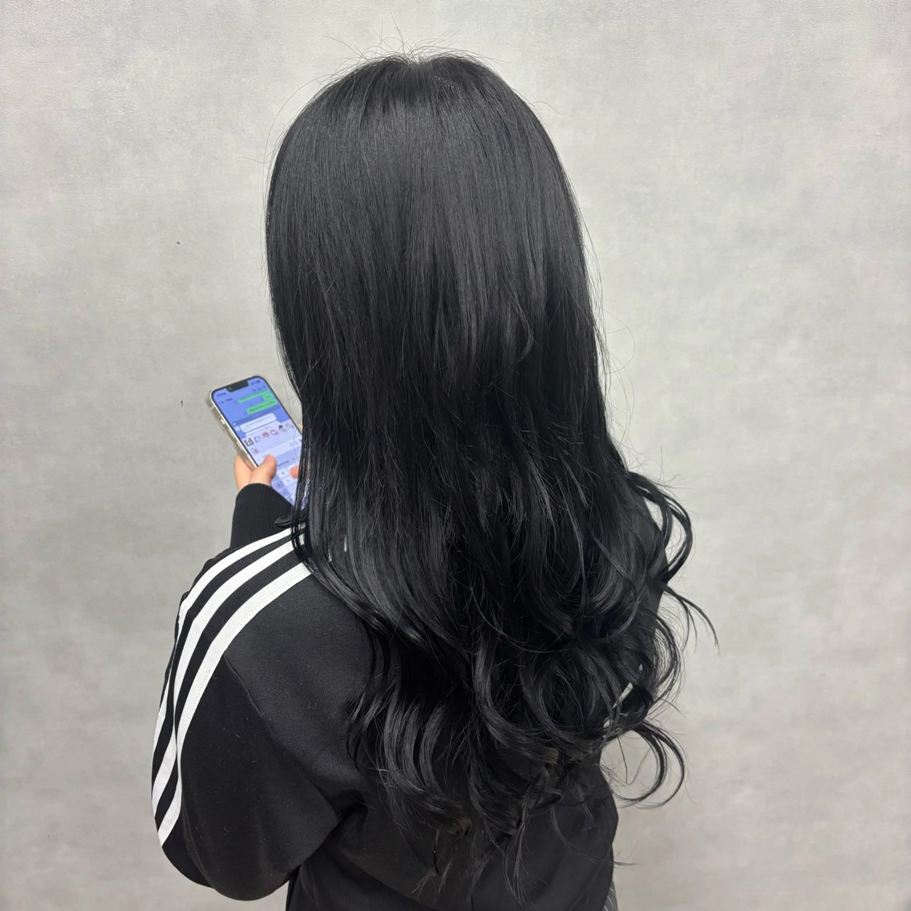 ロング カラー 黒髪 透明感カラー エクステ ロング BELIER TOTAL BEAUTY SALON所属・角井 けせらのヘアスタイル