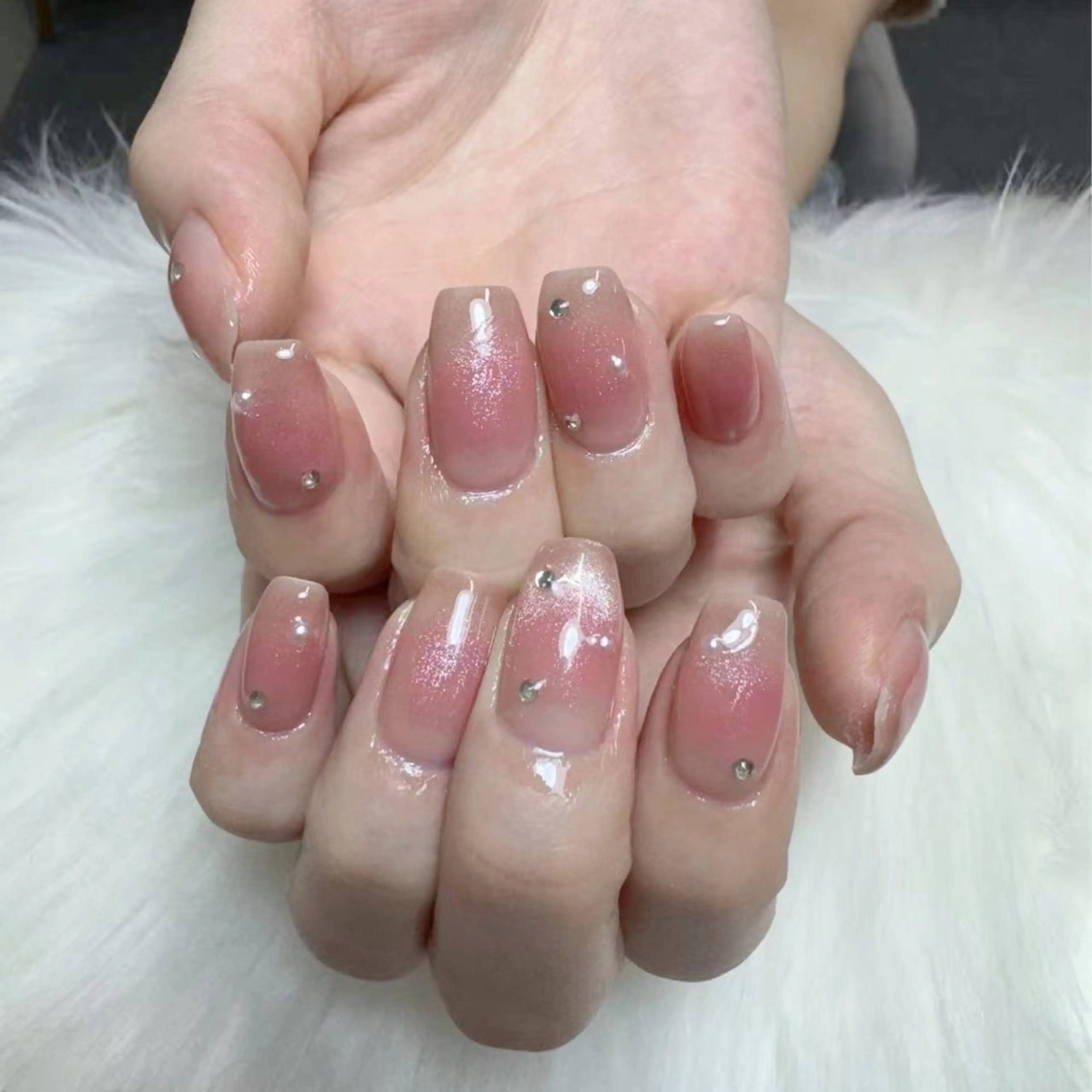 ネイル ハンドネイル 🎀nana🫧 ワンホンネイル🎀のネイルデザイン