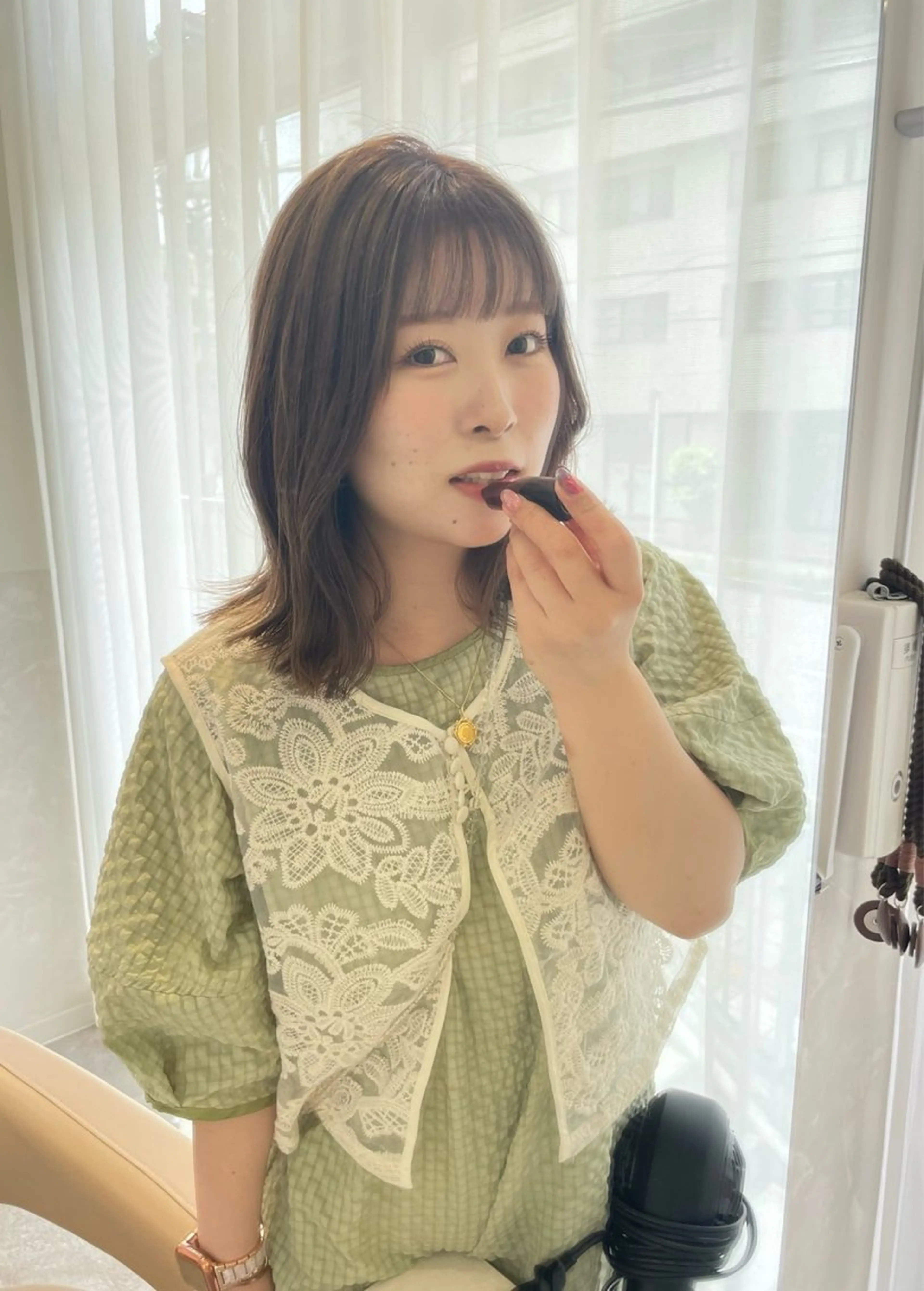 ミディアム カット Salon de Shioriのヘアスタイル