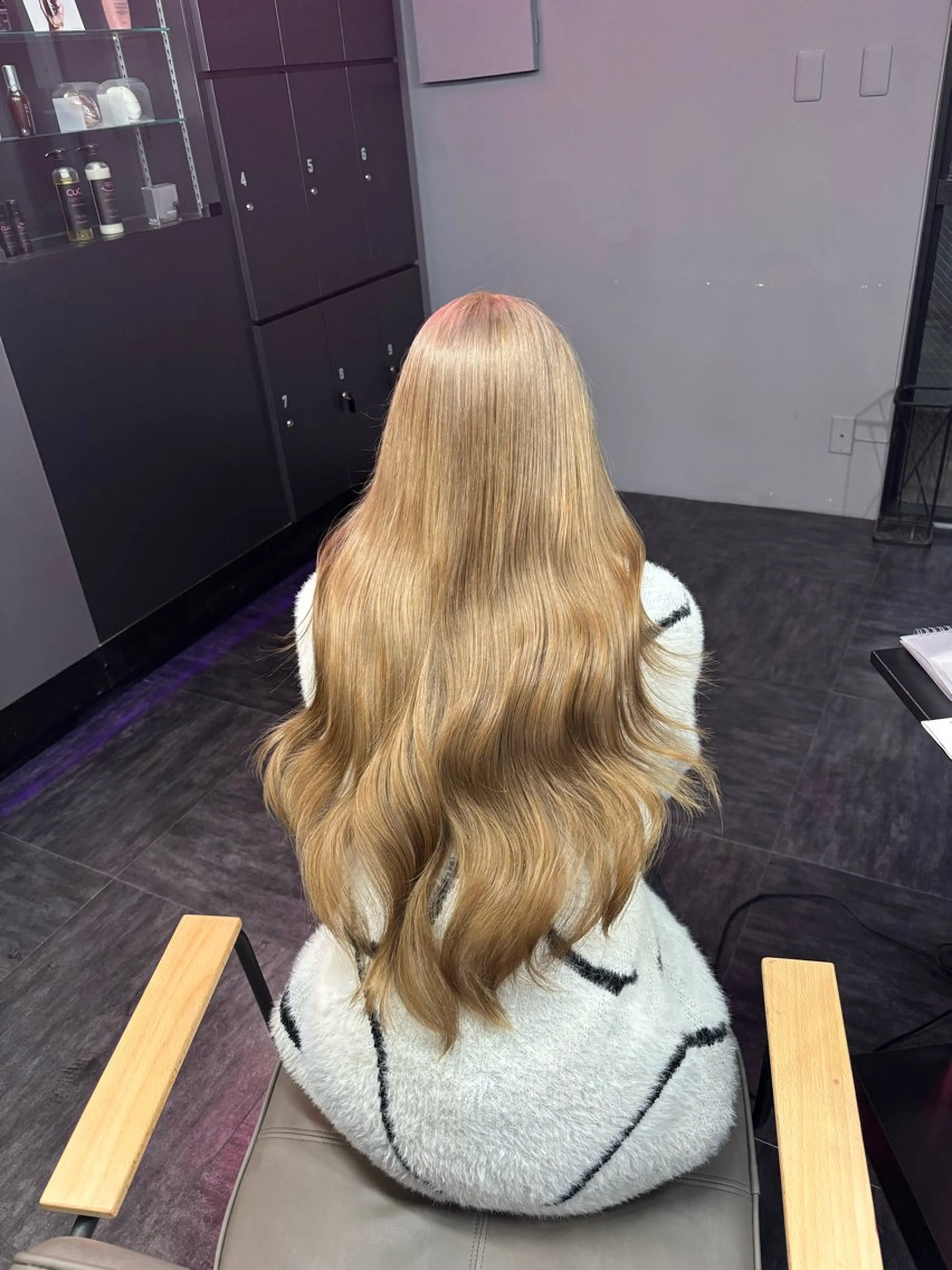 カラー ベージュカラー ミルクティーベージュ 新垣 杏凜のヘアスタイル