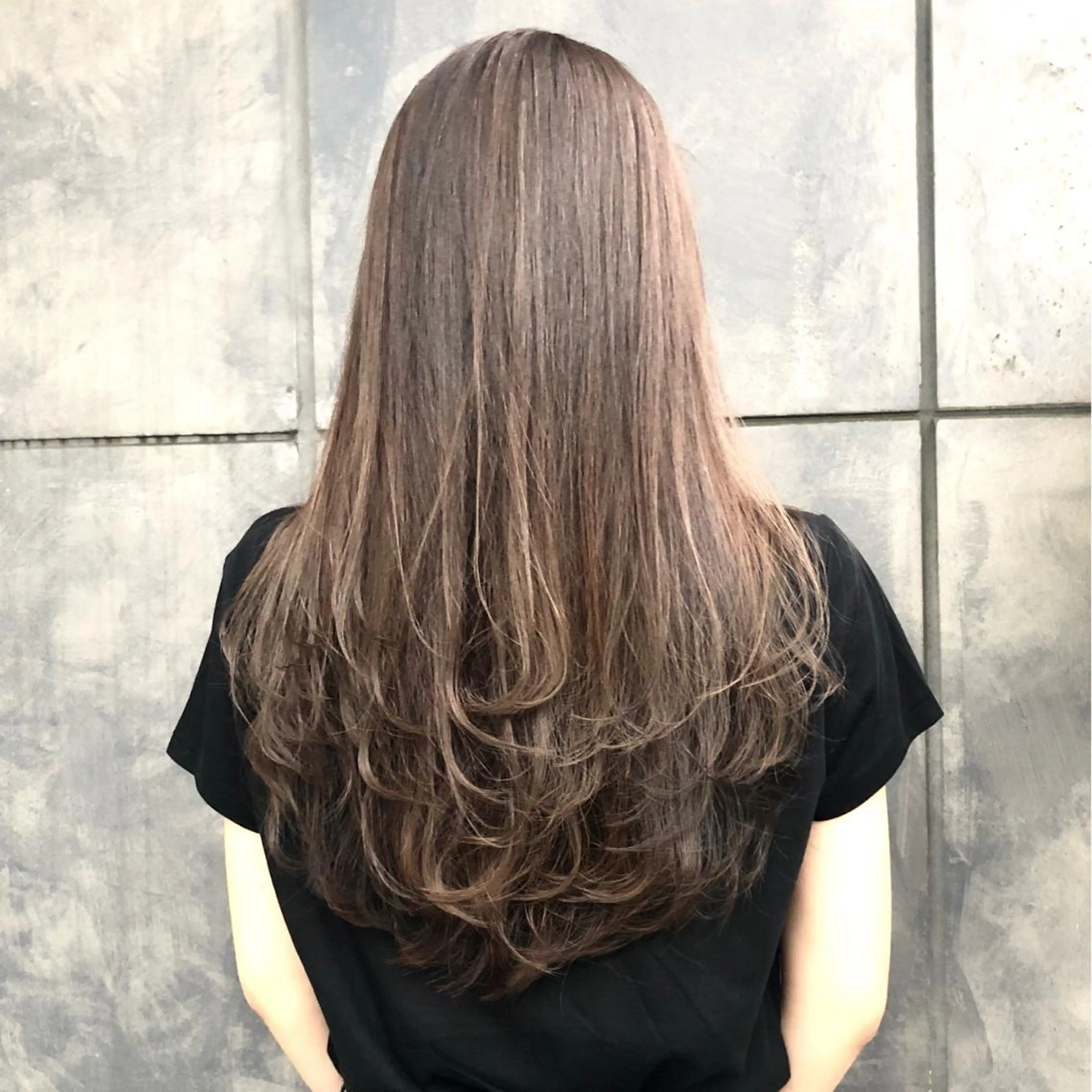 ロング ヨシンモリ ムルギョル巻き 韓国風ヘア レイヤーカット シースルーバング サロウィン所属・K-POP好き美容師 🇰🇷Kai.Yのヘアスタイル