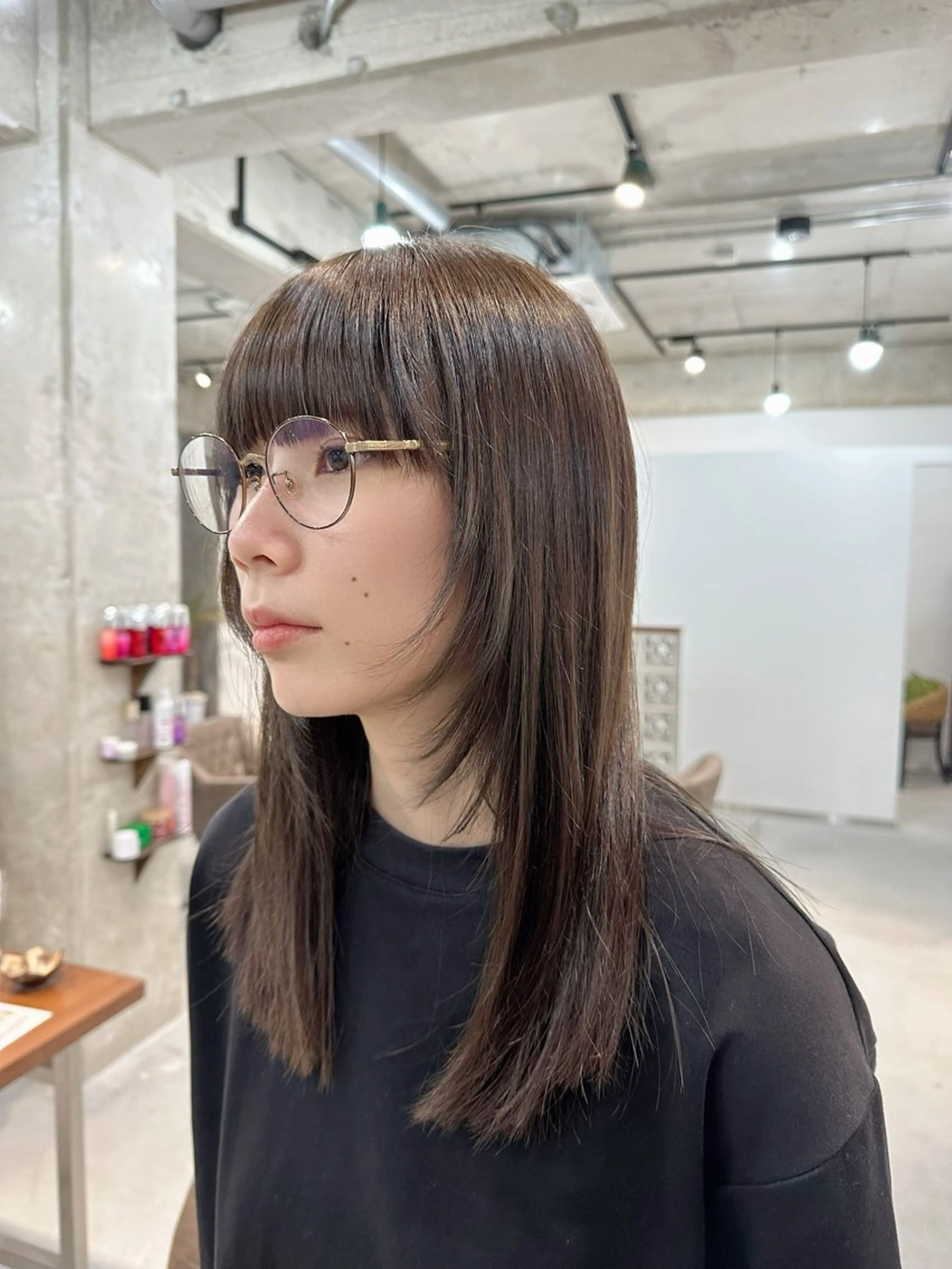 セミロング カラー 透明感カラー 顔周りカット レイヤーカット カット ヘアカラー トリートメント カイリ /レイヤーカットのヘアスタイル