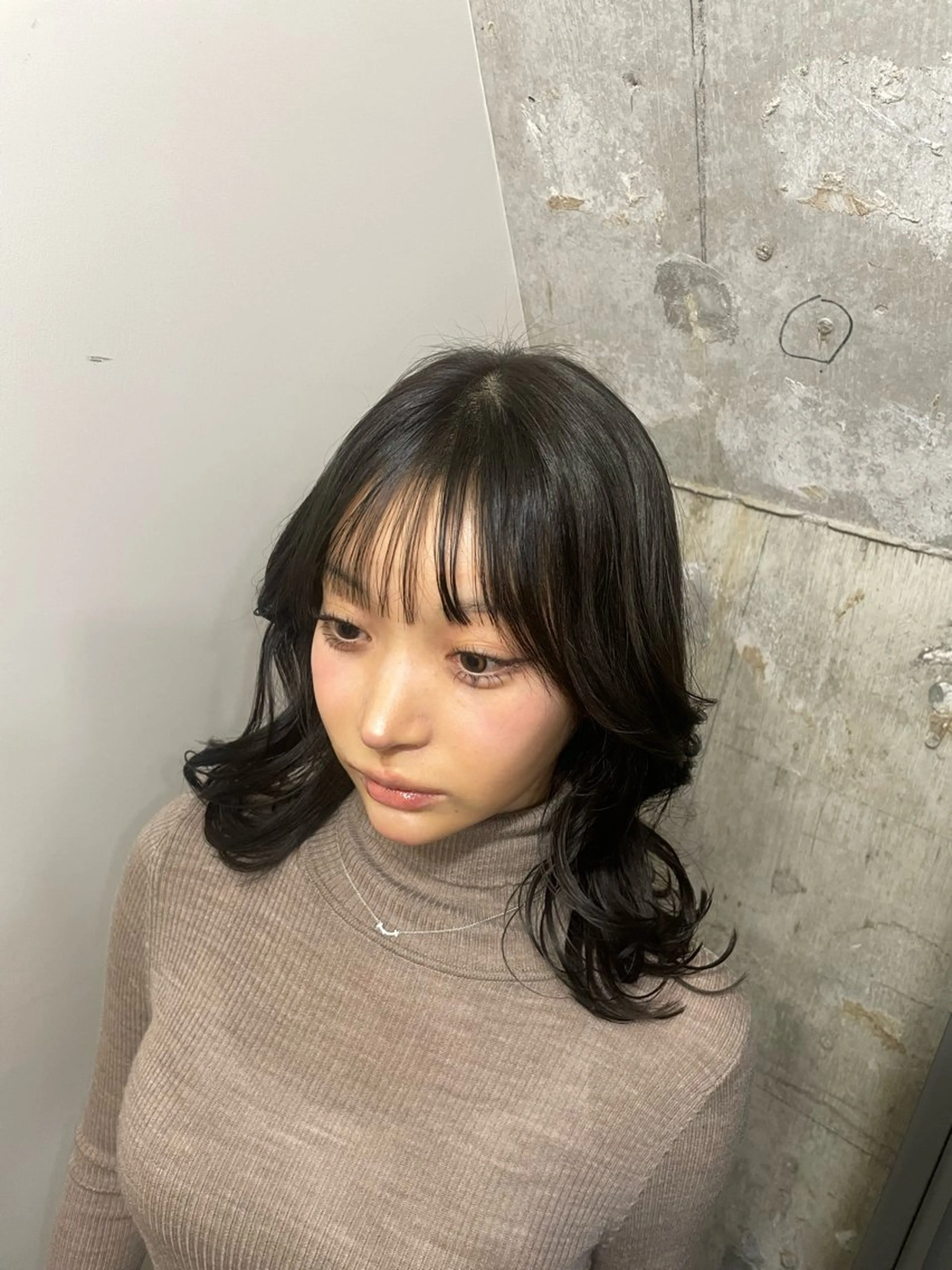 ミディアム カラー くびれヘア ヘアセット ニュアンスカラー/ 🫧レミ(坊主)のヘアスタイル