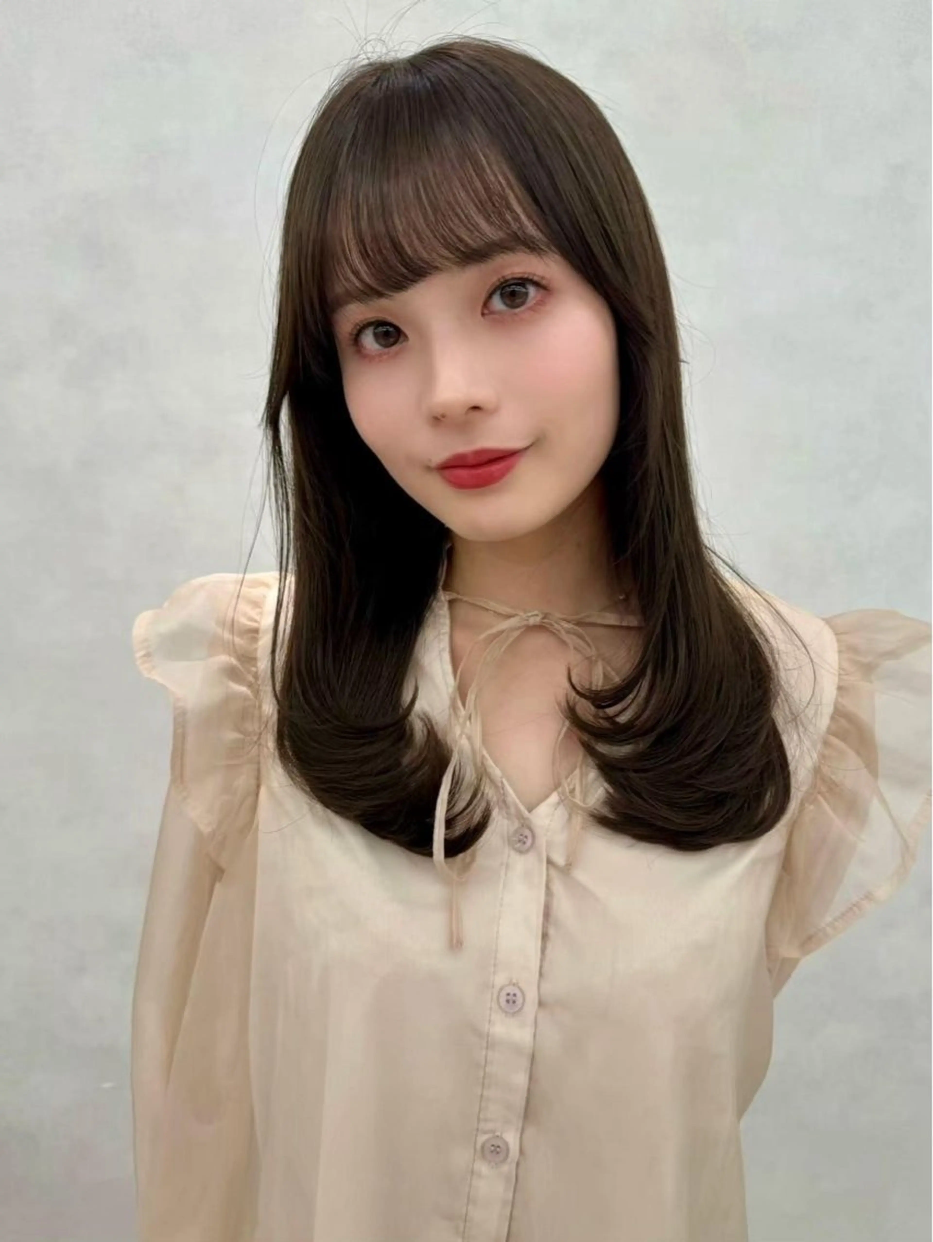 セミロング カラー カット ヘアカラー 韓国レイヤー🇰🇷 Hiiro💜のヘアスタイル