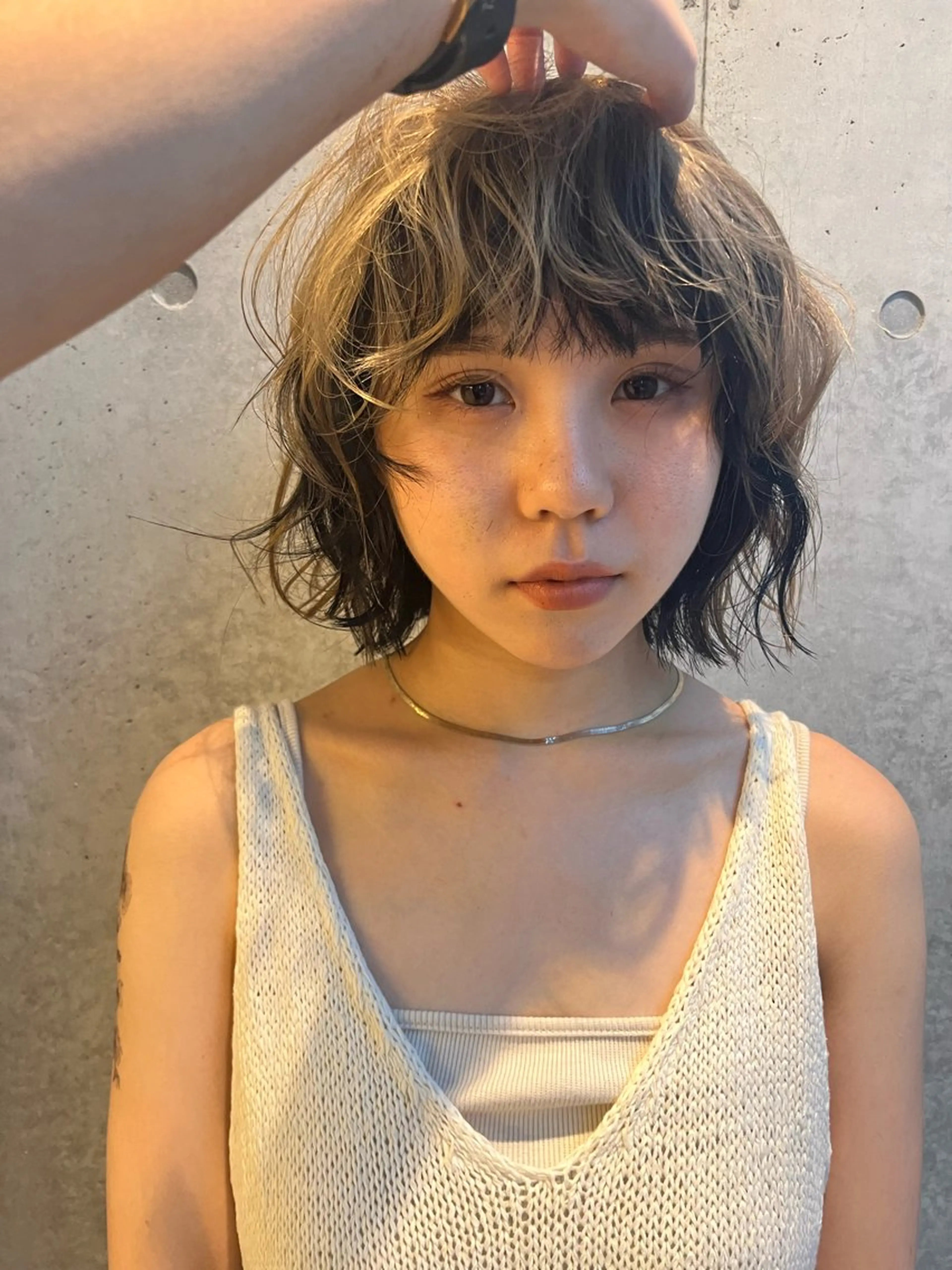 ショート カラー レイヤーカット/ 酸性ストレート梅田のヘアスタイル